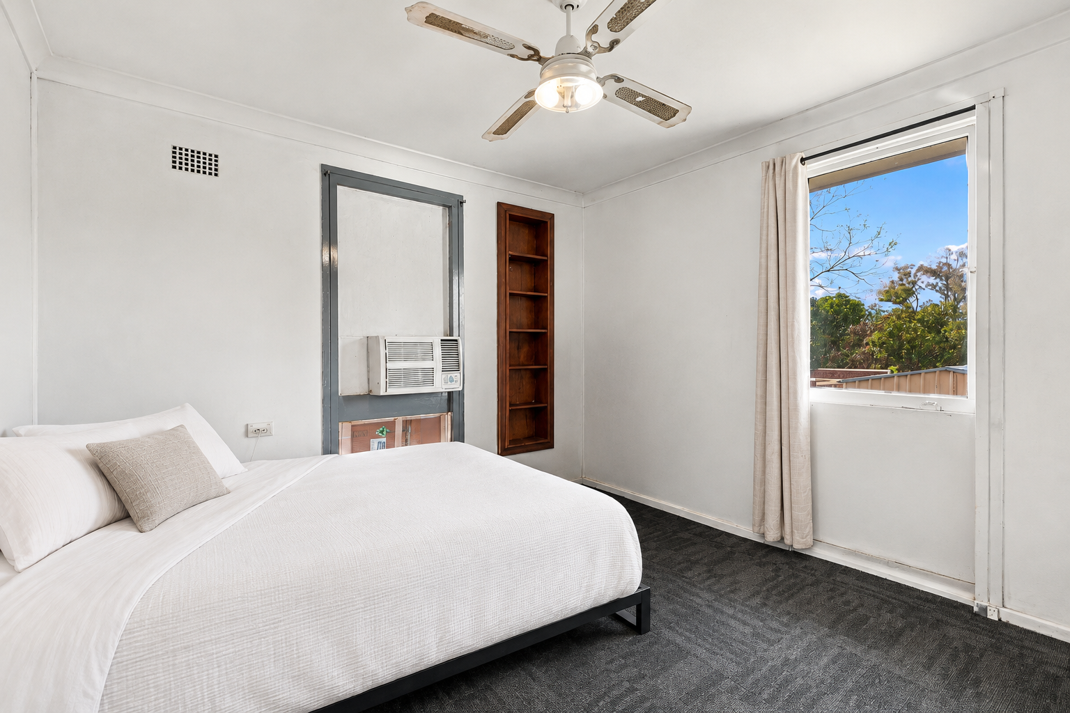 20 Parkes Crescent — photo 7 of 16