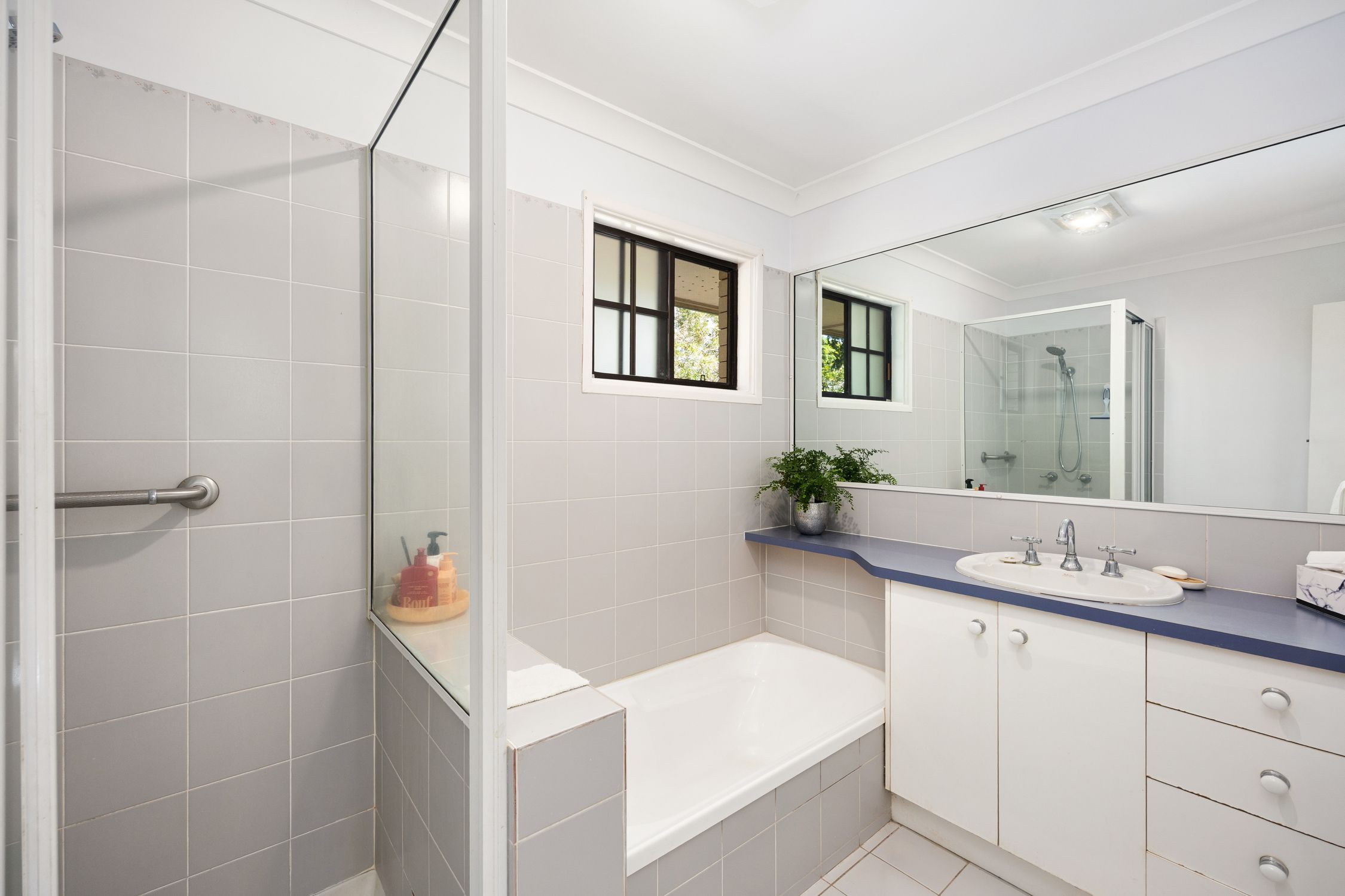 36 Mount Ommaney Drive — photo 18 of 25