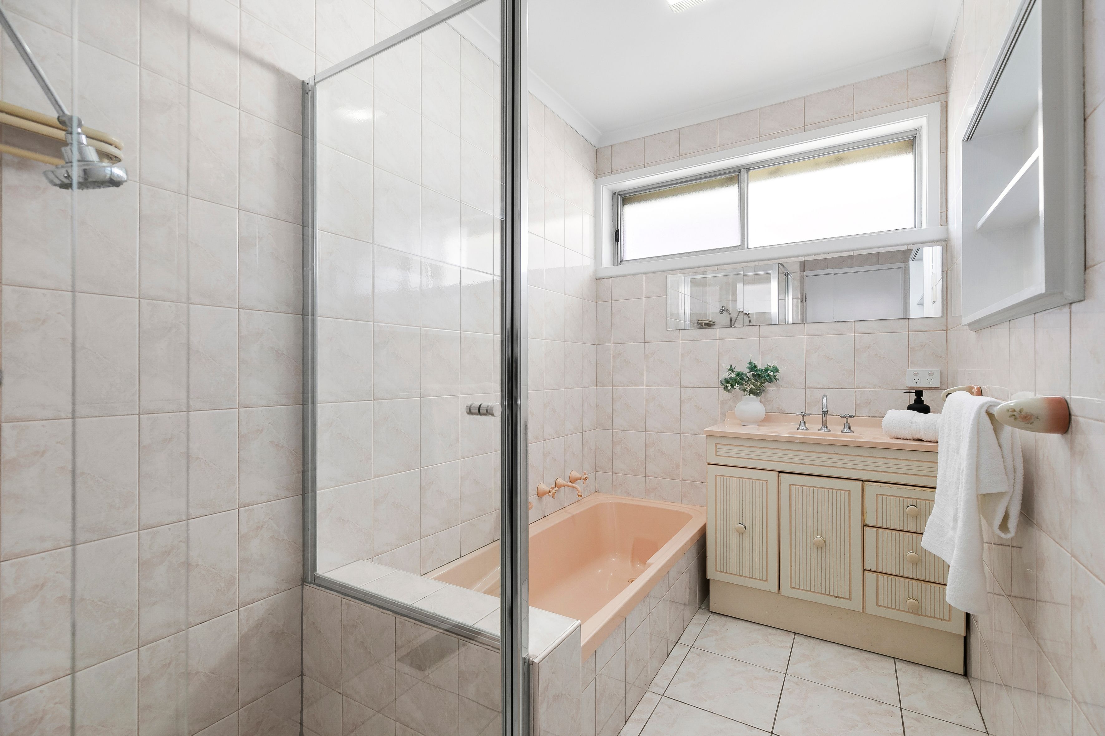 3 Mont Albert Drive — photo 13 of 15