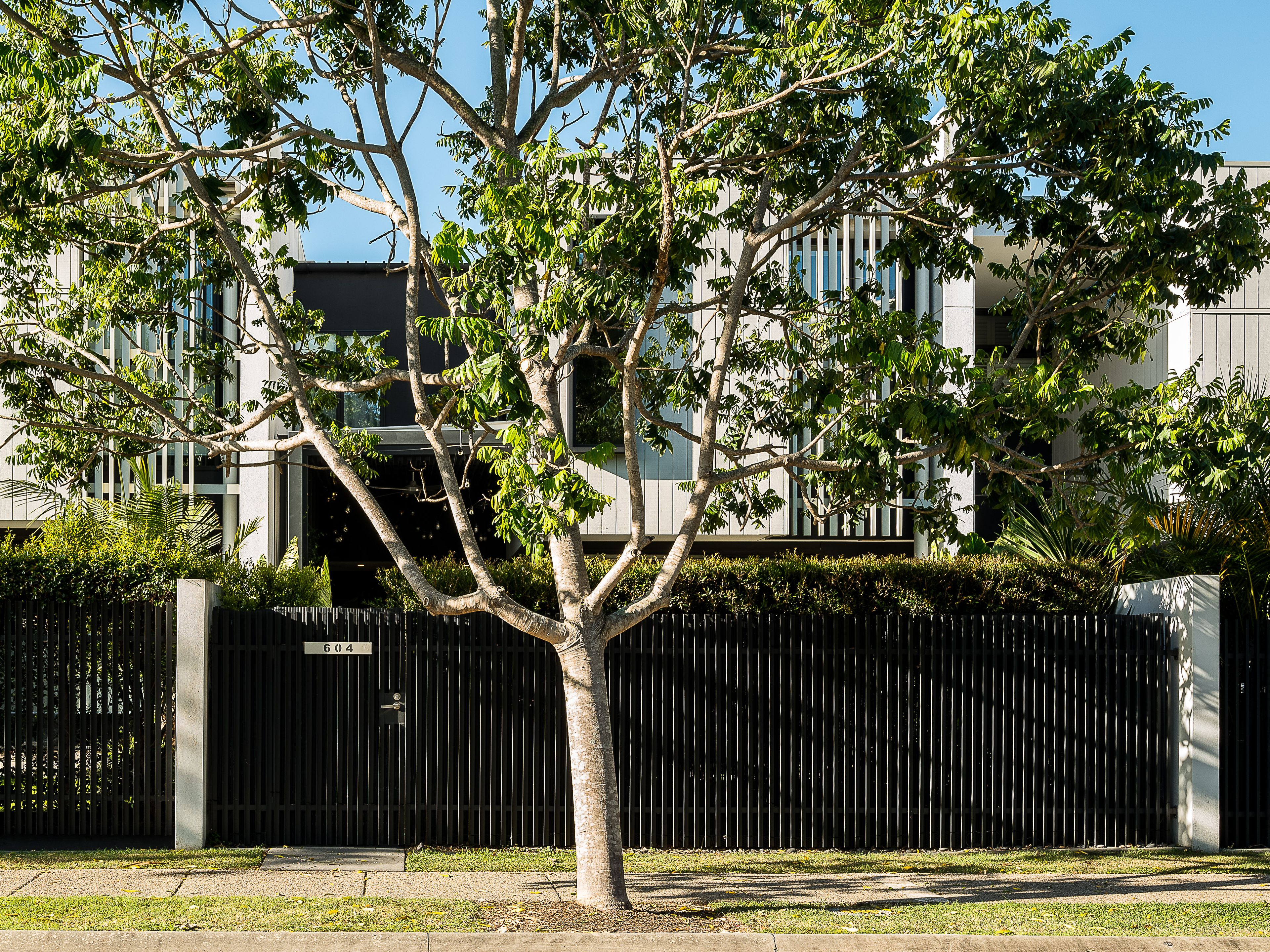 604/12 Parkside Circuit, Hamilton, QLD 4007