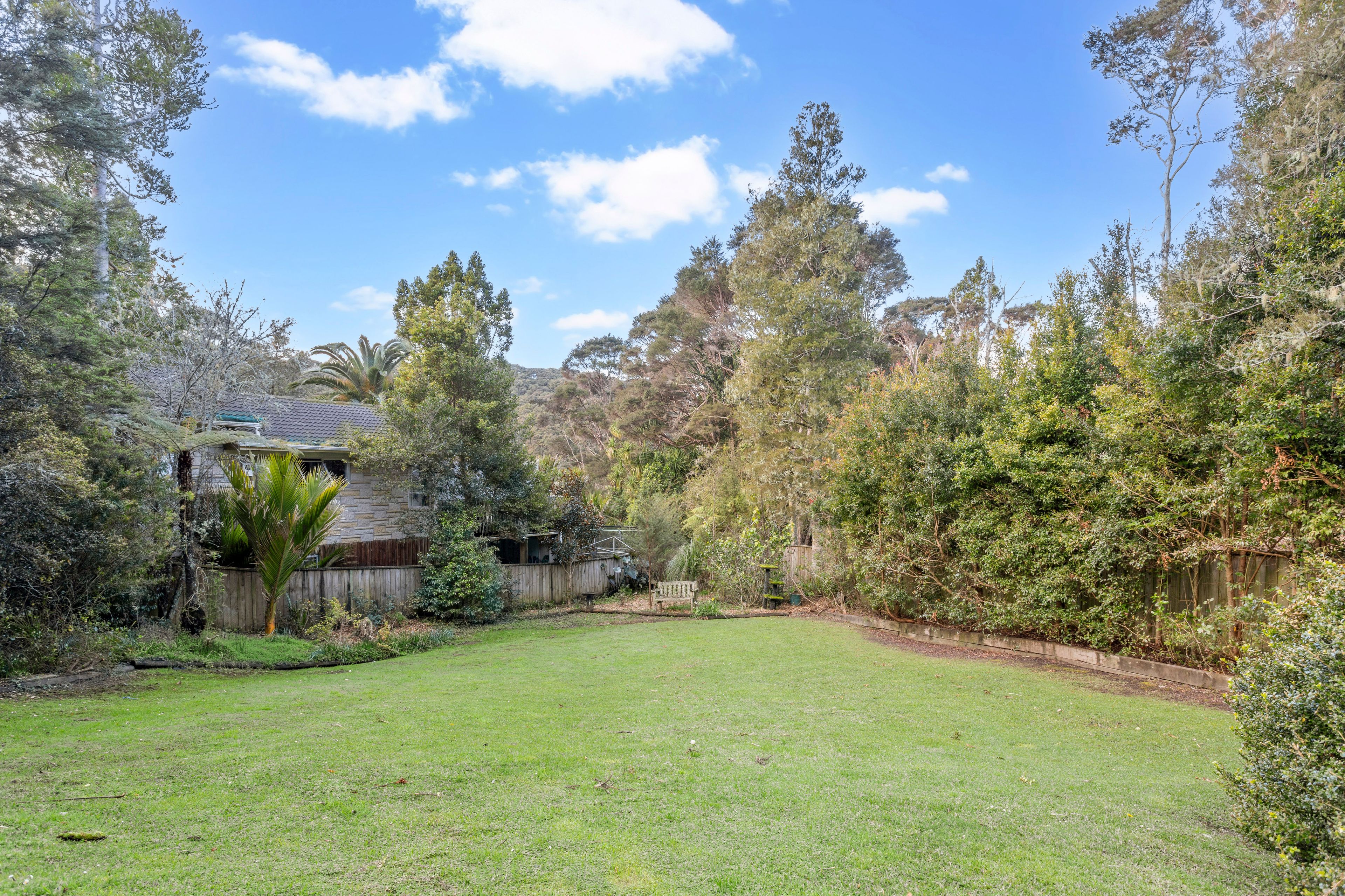 146 Laingholm Drive, Laingholm, Waitakere City