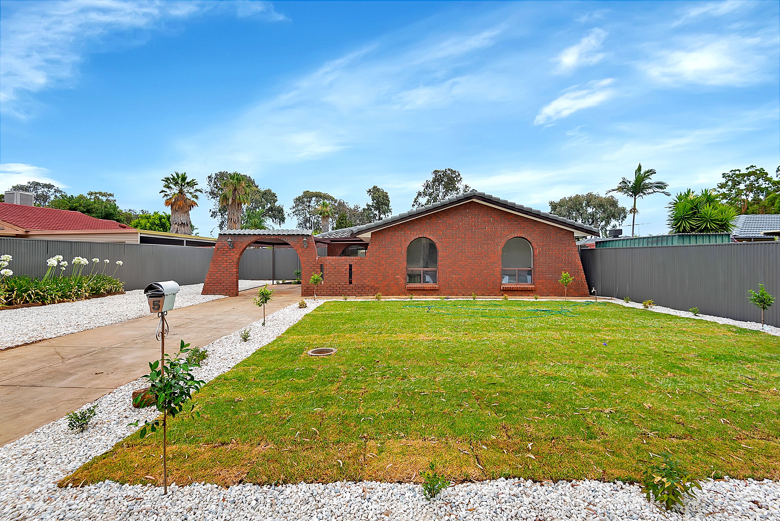 5 Hollins Court, Salisbury Downs SA 5108