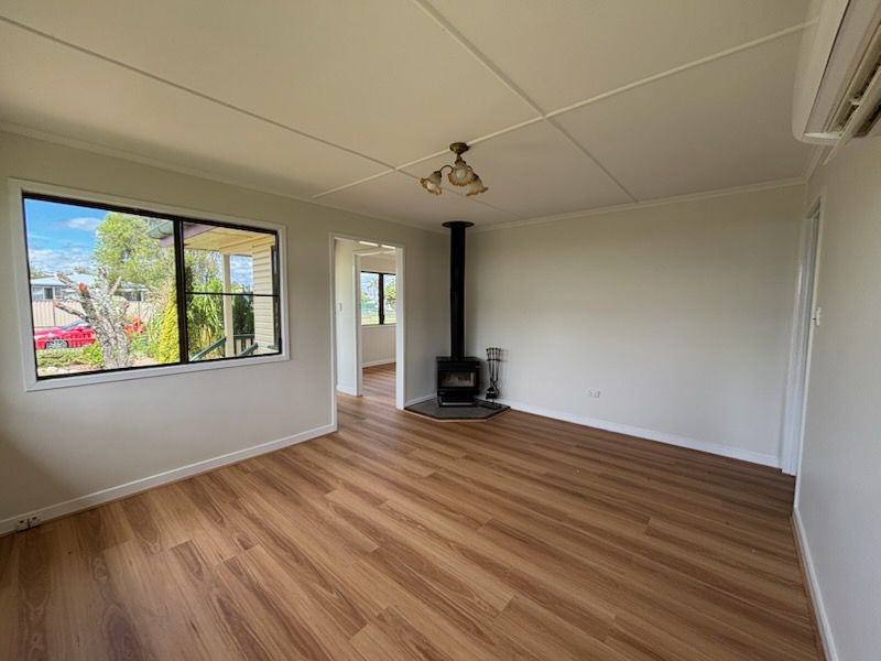 19 Aylmer Street, Oakey, QLD 4401