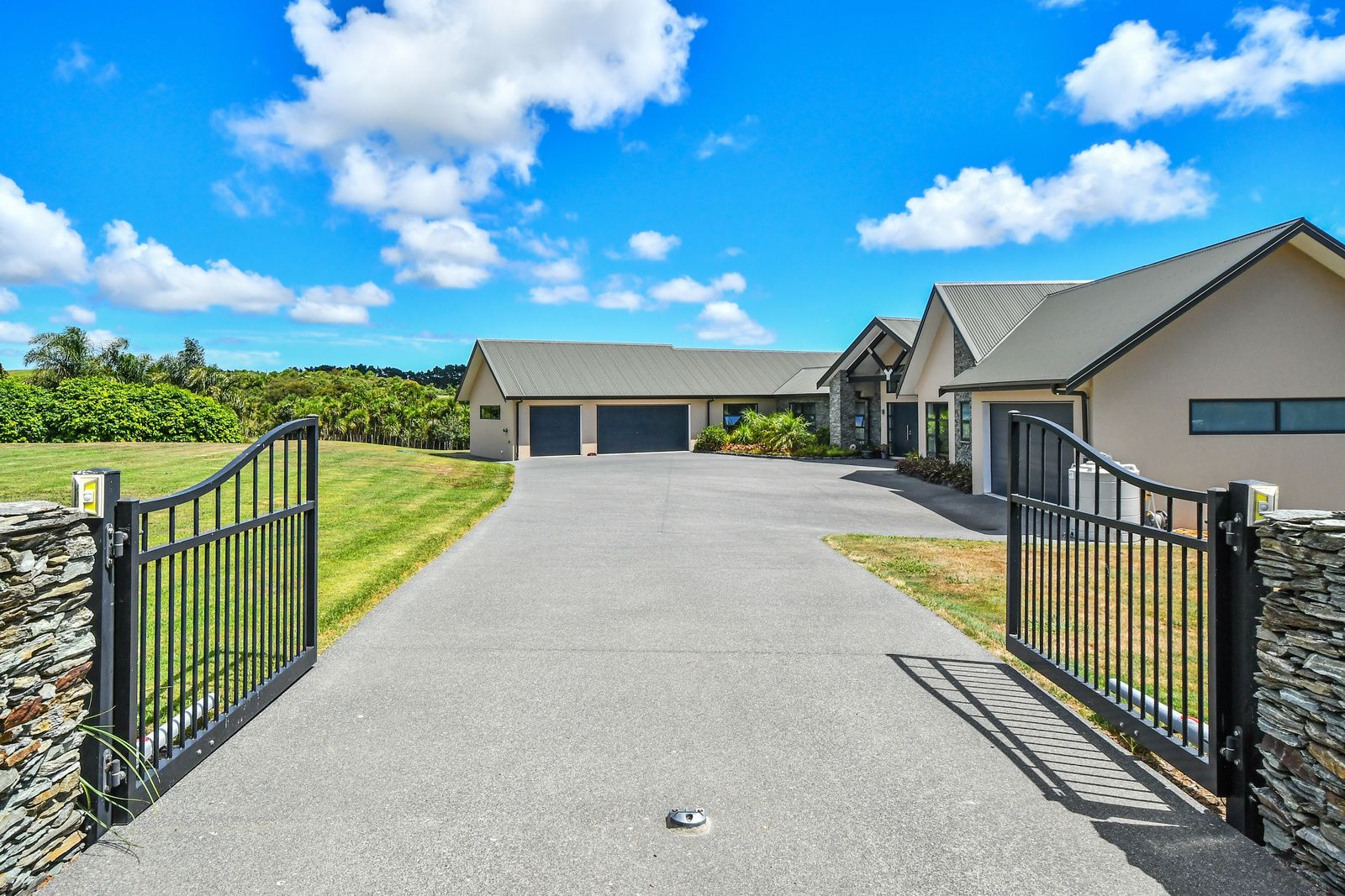 64 Bushlake Way, Kingseat, Papakura