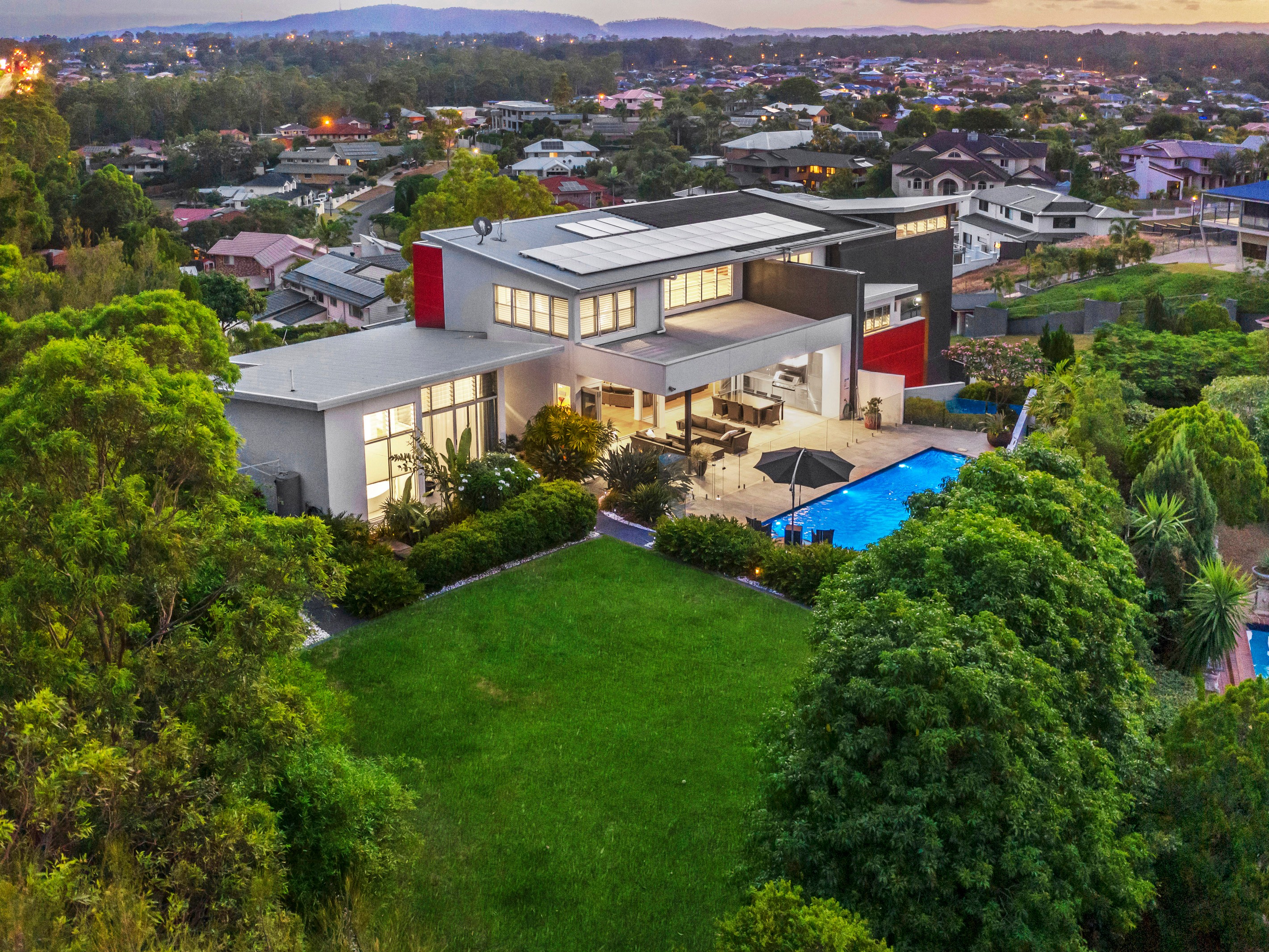 19 Lunar Place, Bridgeman Downs, QLD 4035