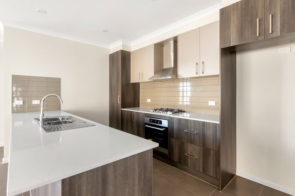 14 Yaleri Rise, Werribee, VIC 3030
