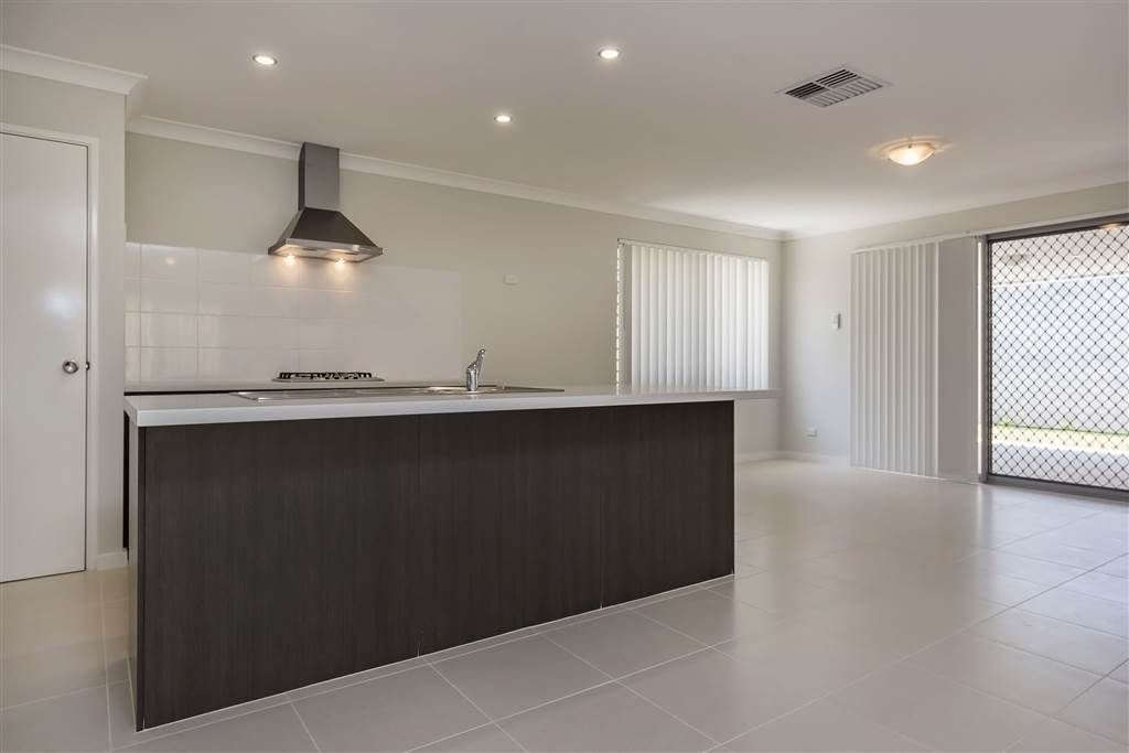 132 Sapphire Chase, Wellard, WA 6170