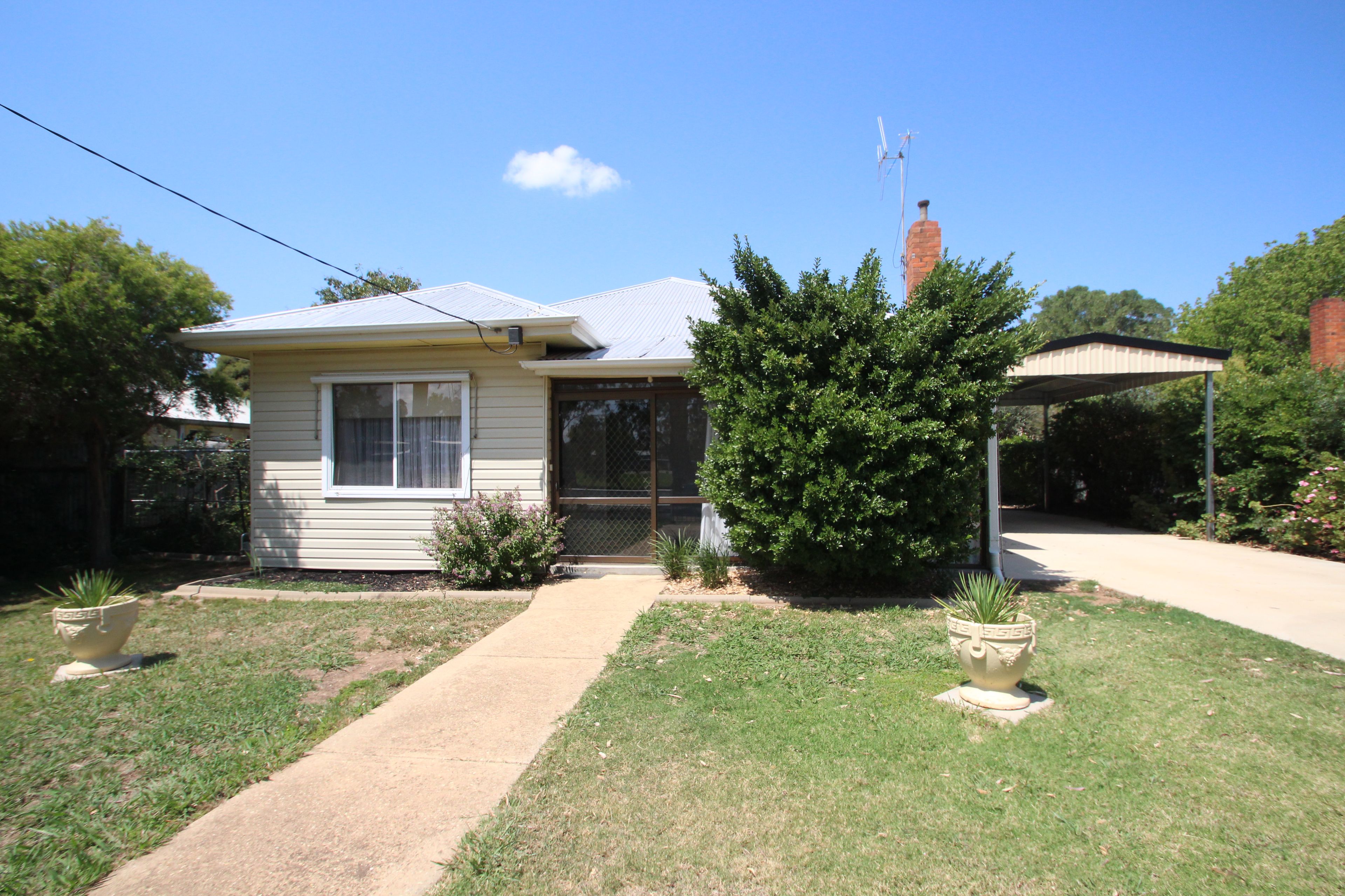 16 Elizabeth Street, Cobram VIC 3644