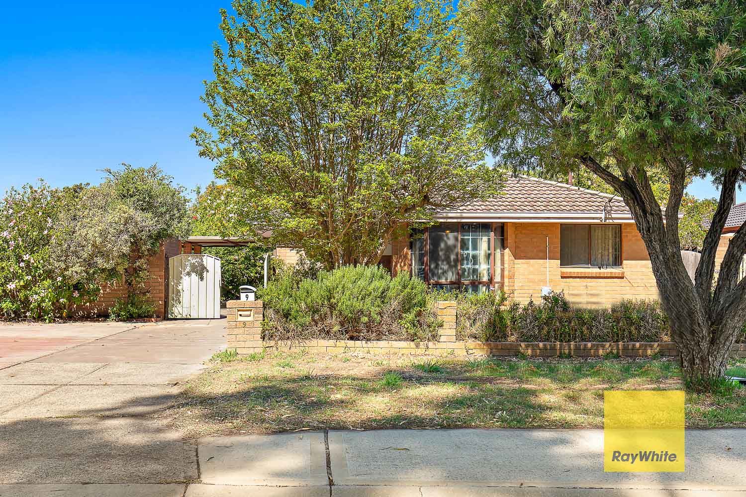 9 Masters Street, Kenwick WA 6107