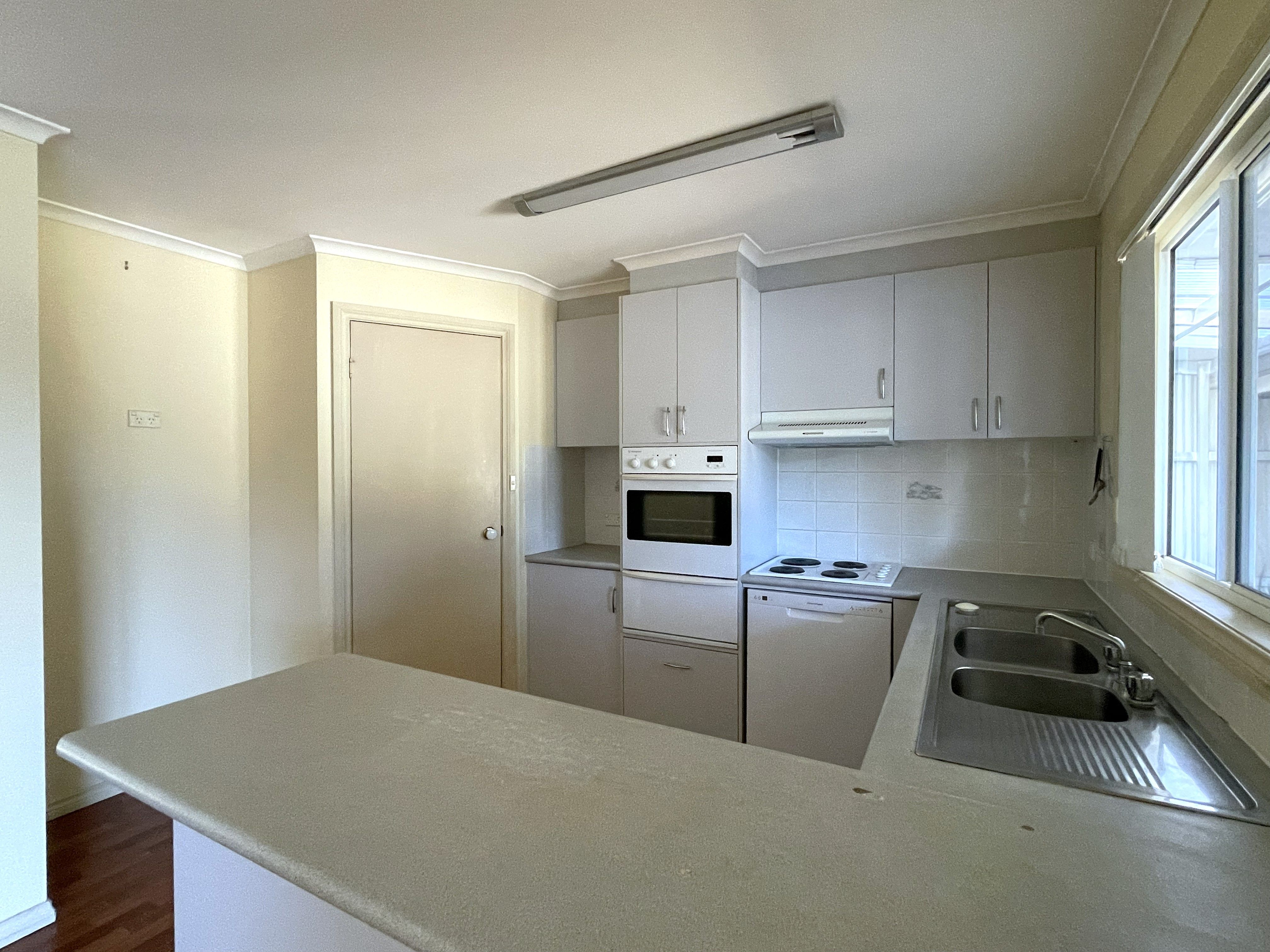 12 Nicholls Avenue, Gundagai, NSW 2722