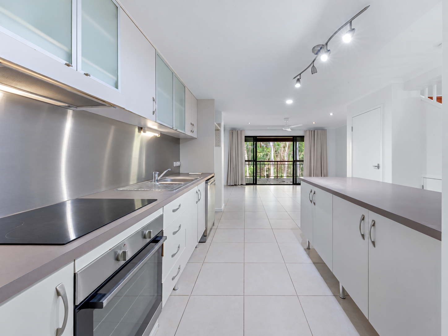 2/3-5 Seaview Drive, Airlie Beach, QLD 4802