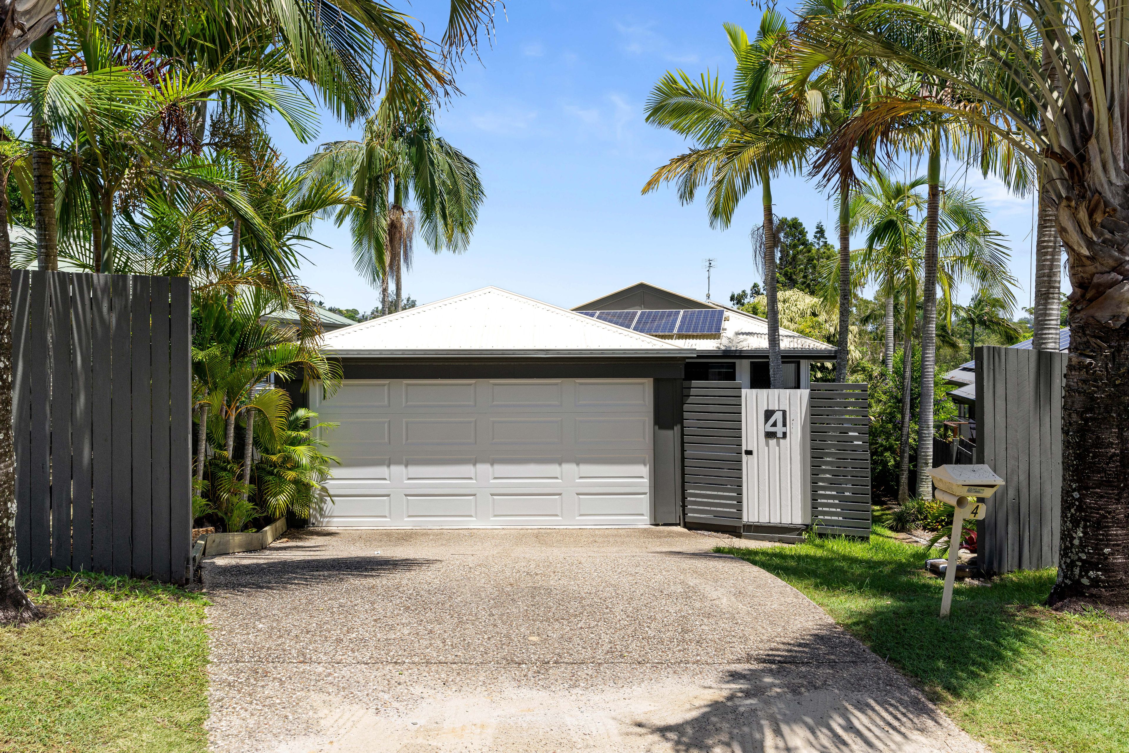 4 Mariposa Court, Bli Bli QLD 4560