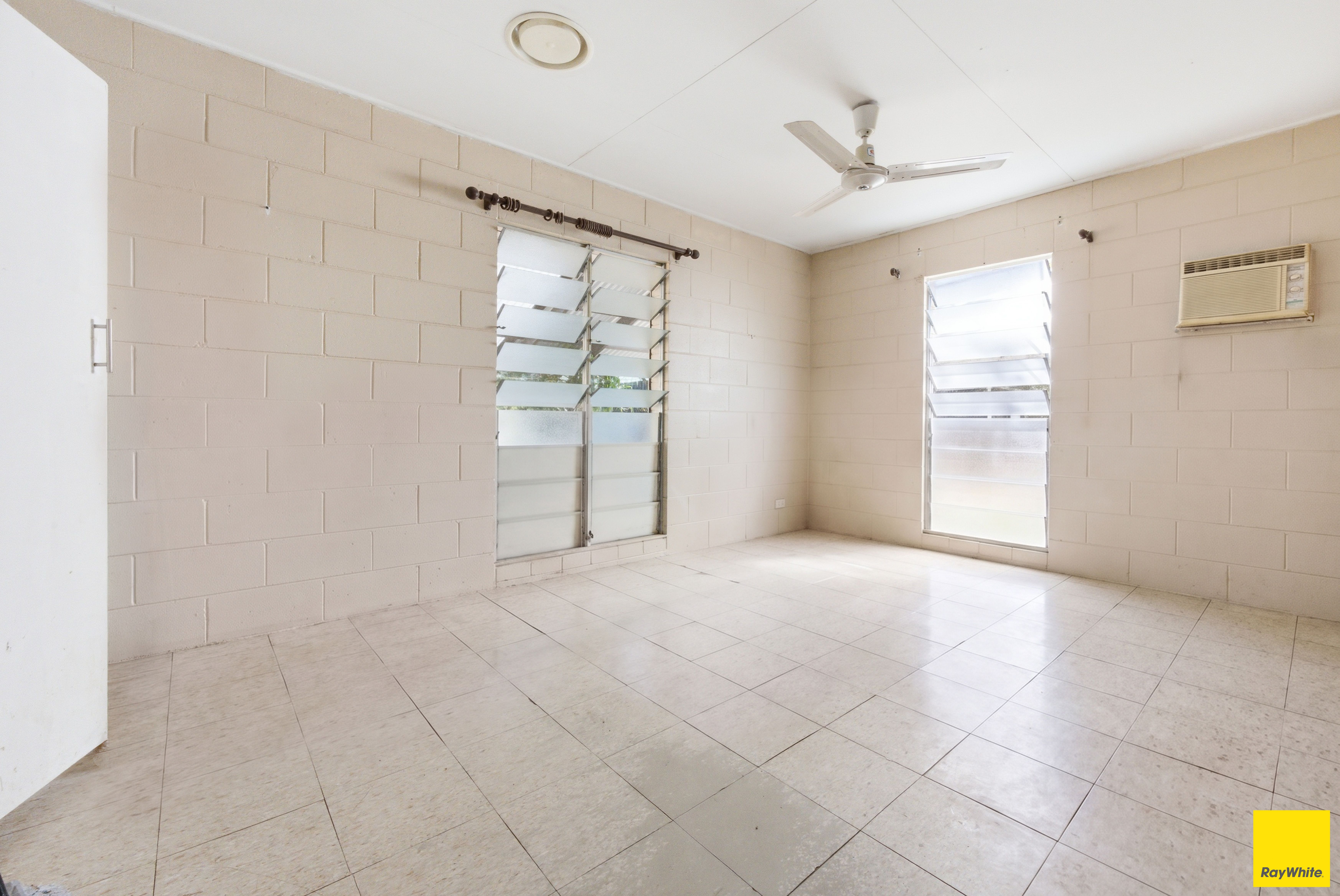 8/6806 Mulligan Highway — photo 12 of 25