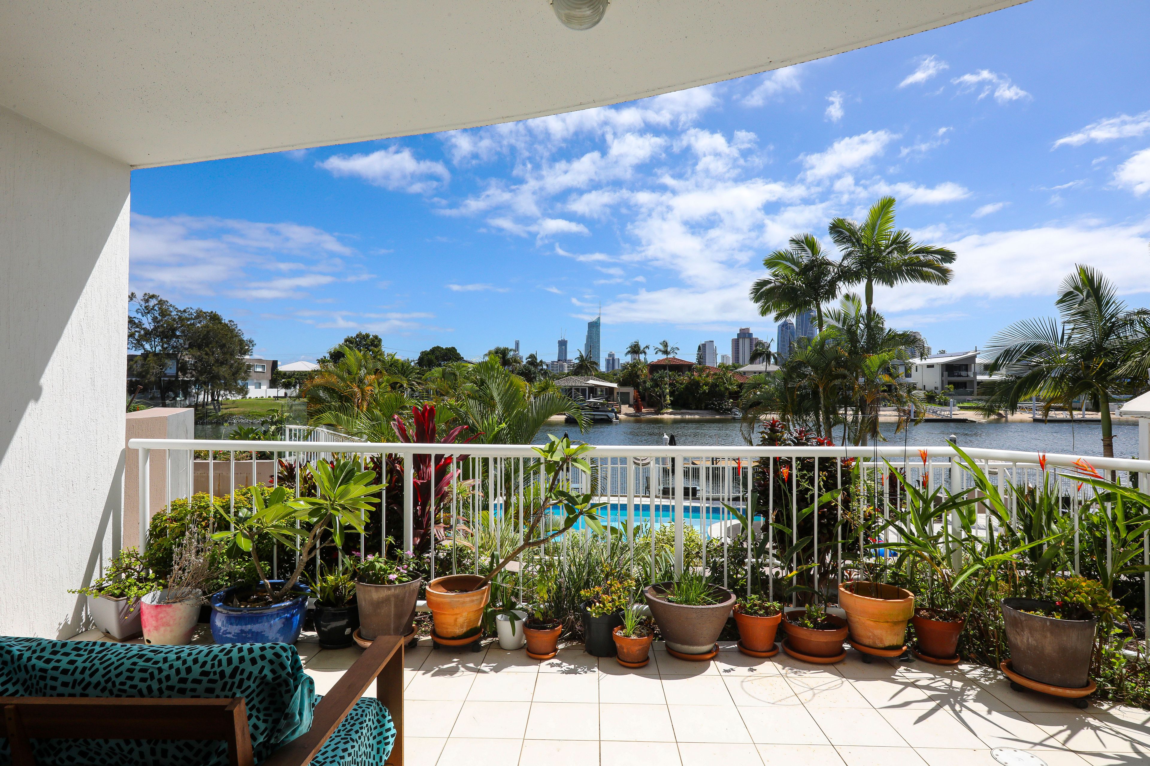 1D/11 Eady Avenue, Broadbeach Waters, QLD 4218