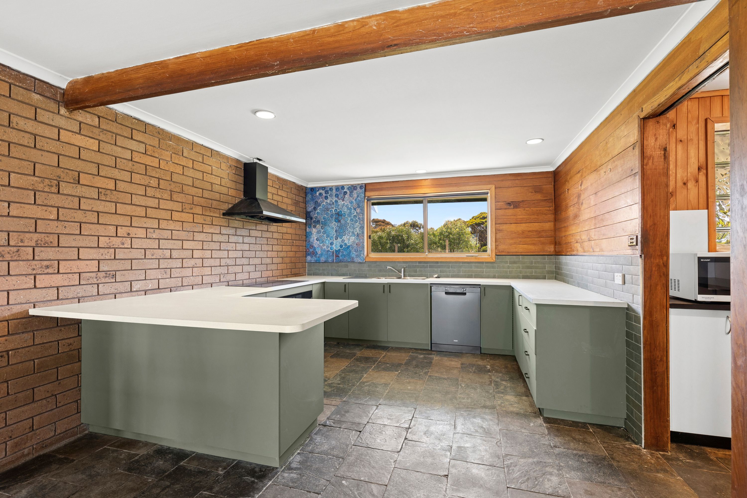40 Rees Road — photo 4 of 16