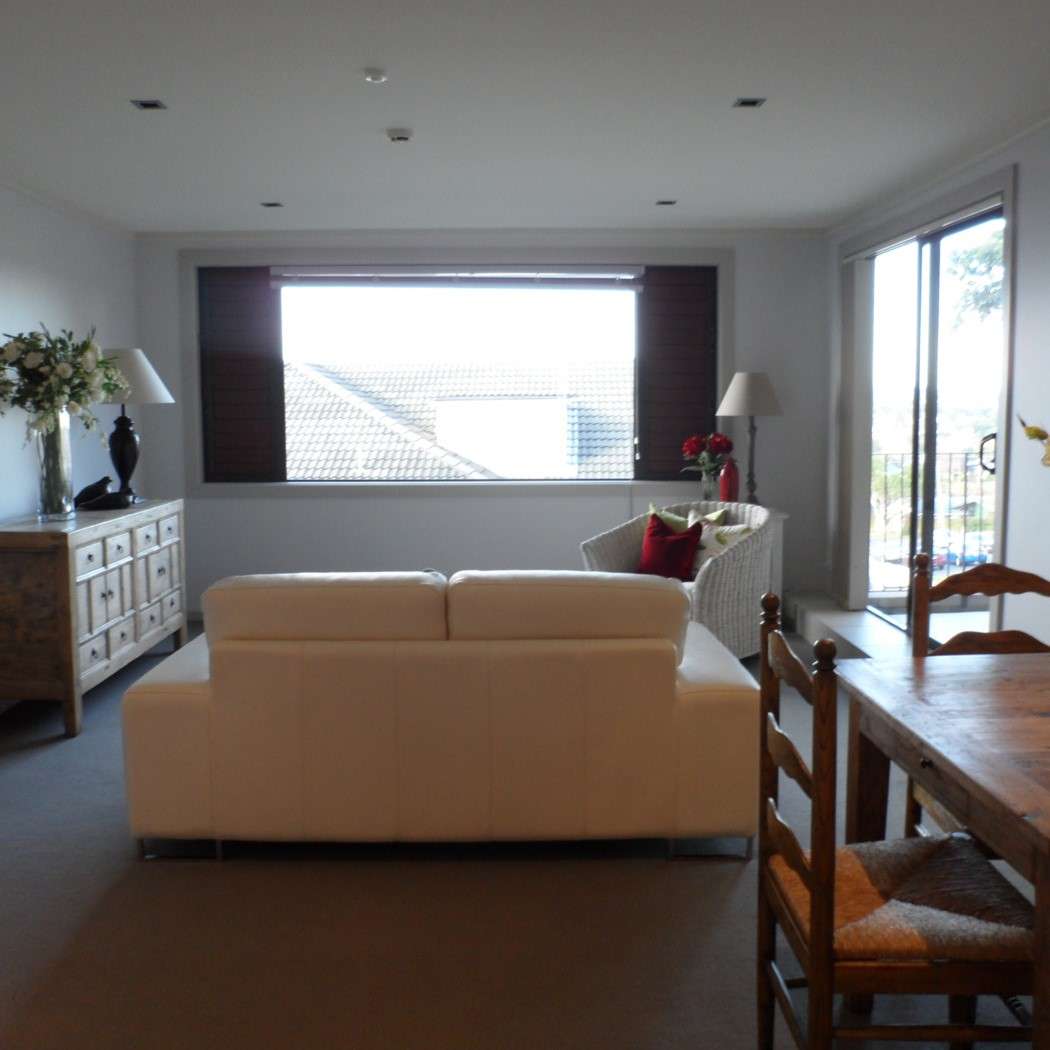 2A/12 Selwyn Road, Howick, Manukau City Real Estate Ray White New