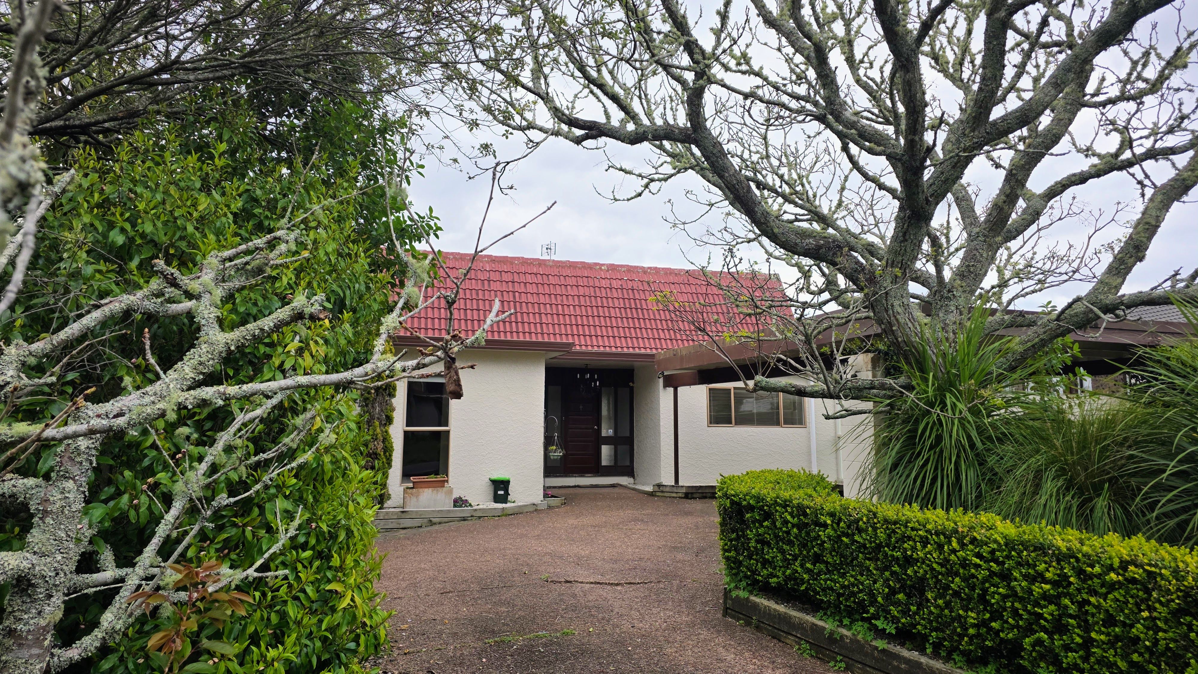 10 Oaktree Avenue, Browns Bay, North Shore City