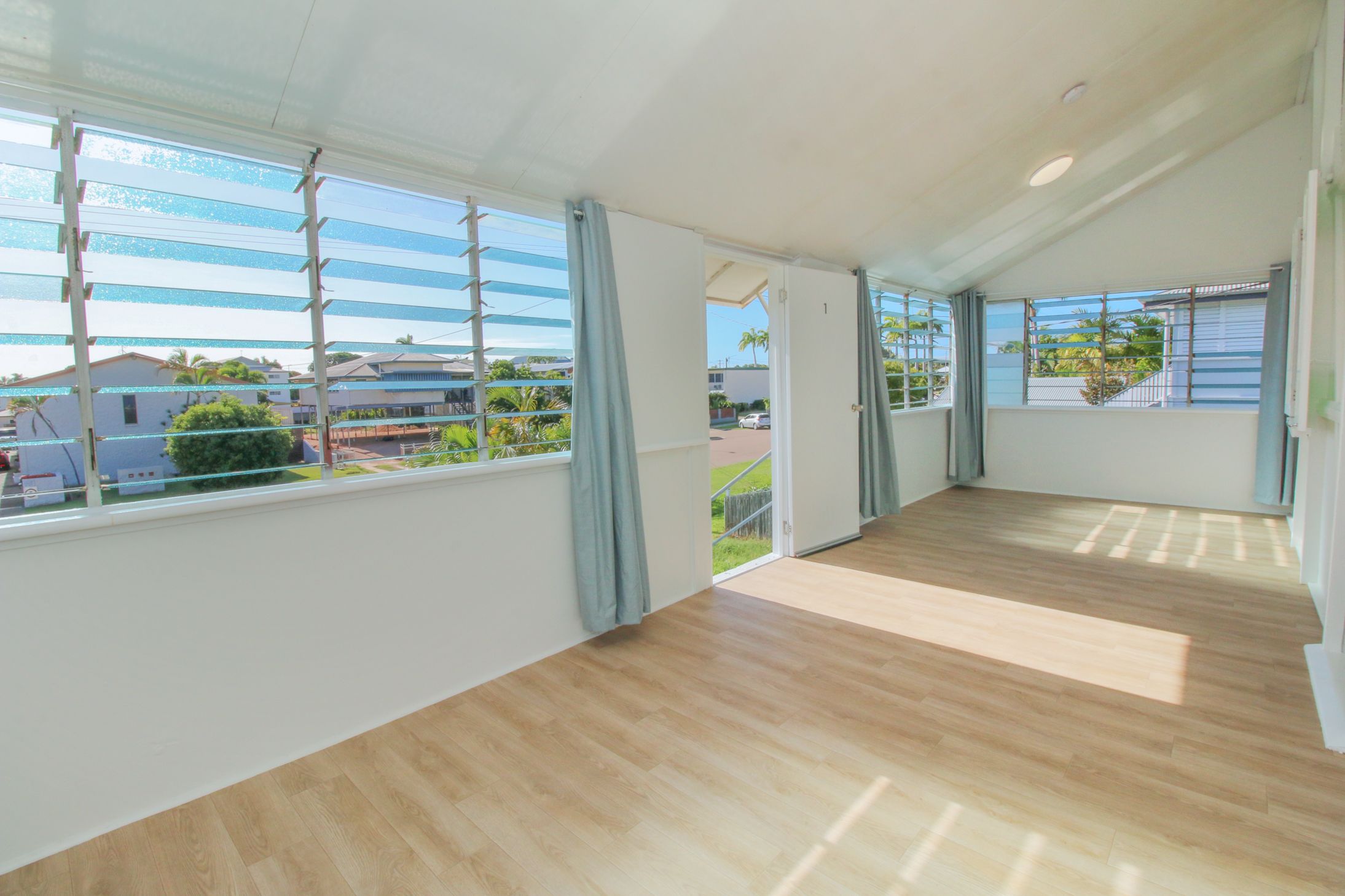 1/54 Cook Street, North Ward, QLD 4810