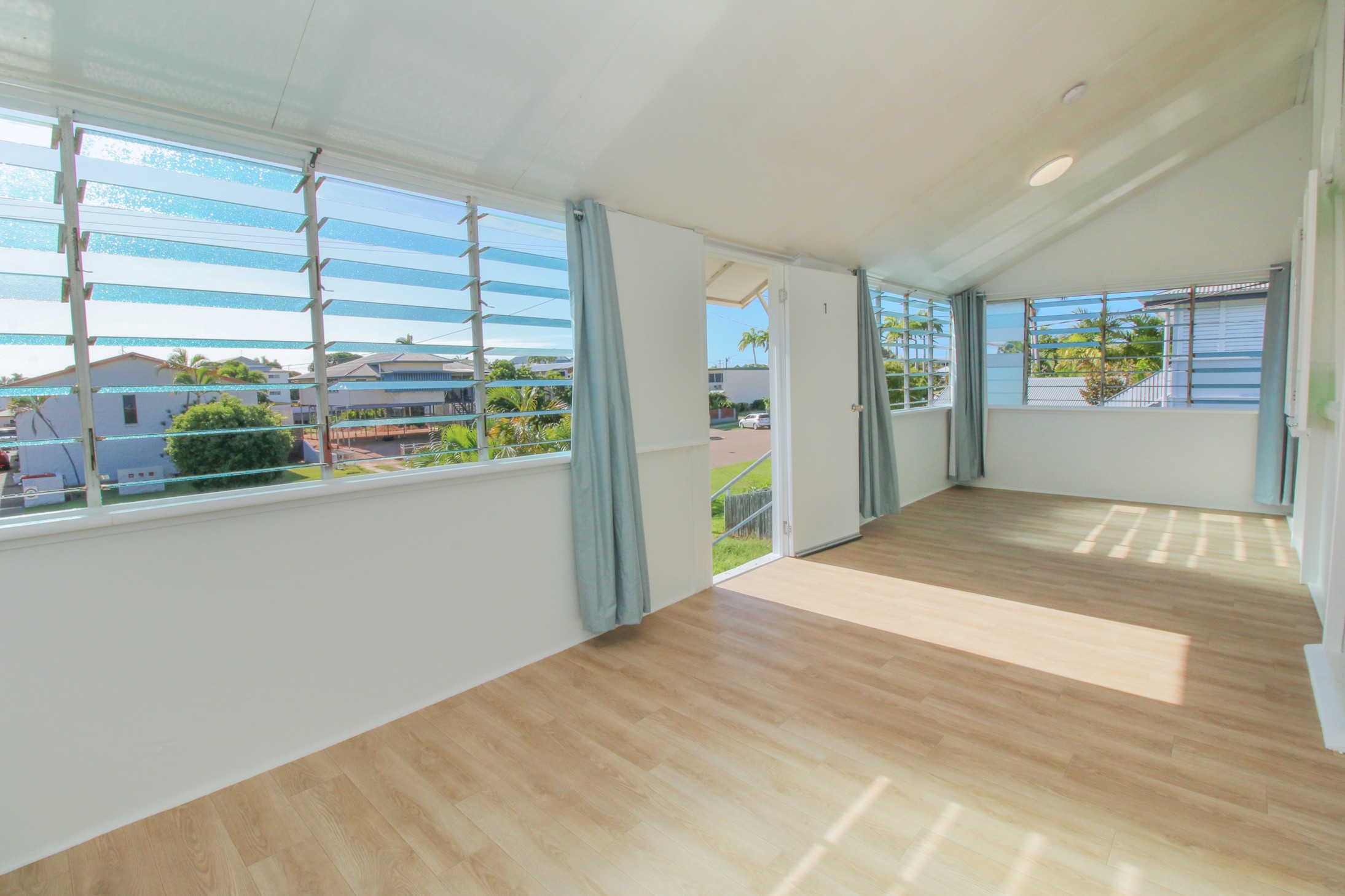 1/54 Cook Street, North Ward, QLD 4810