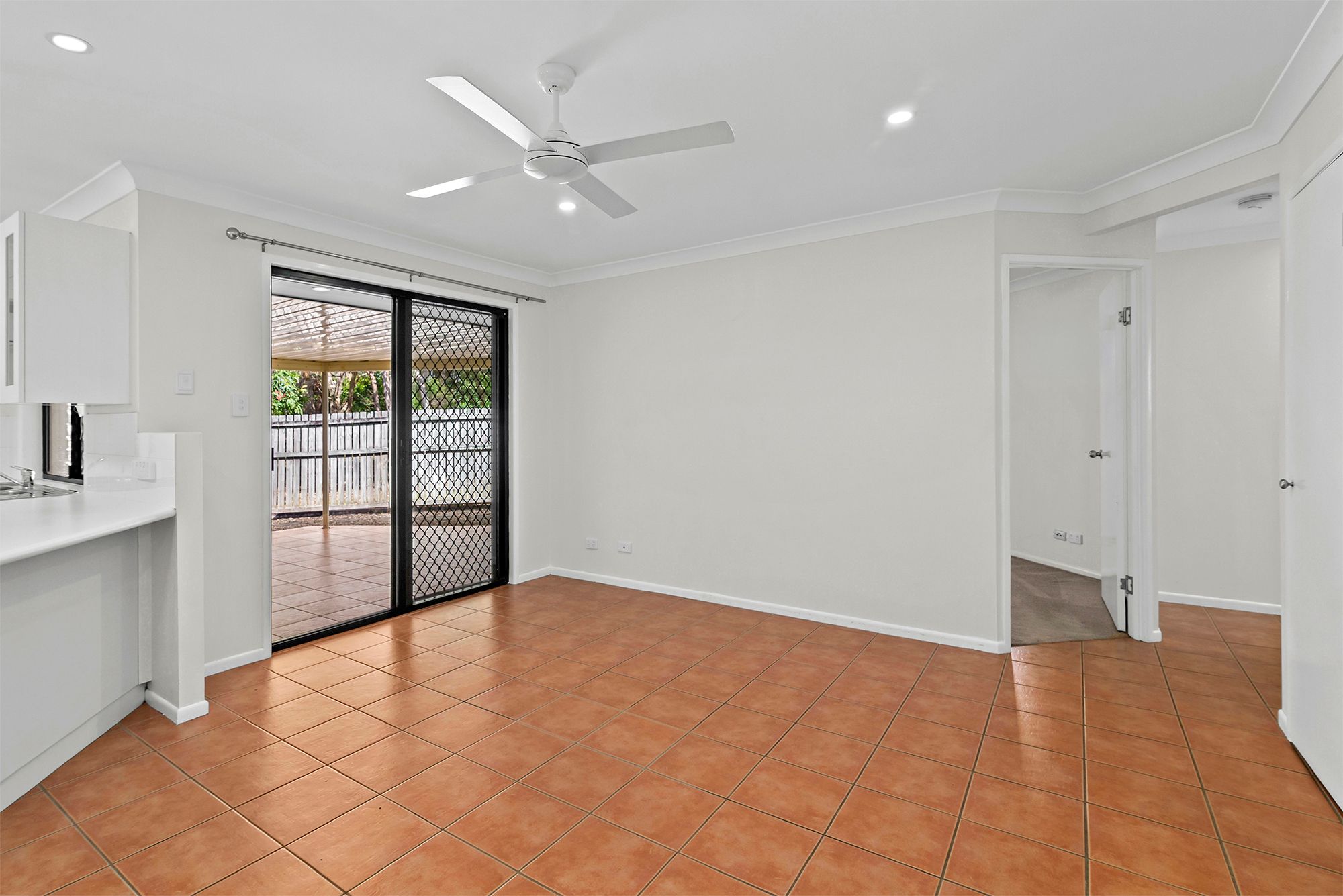 15 Ewan Place — photo 5 of 16