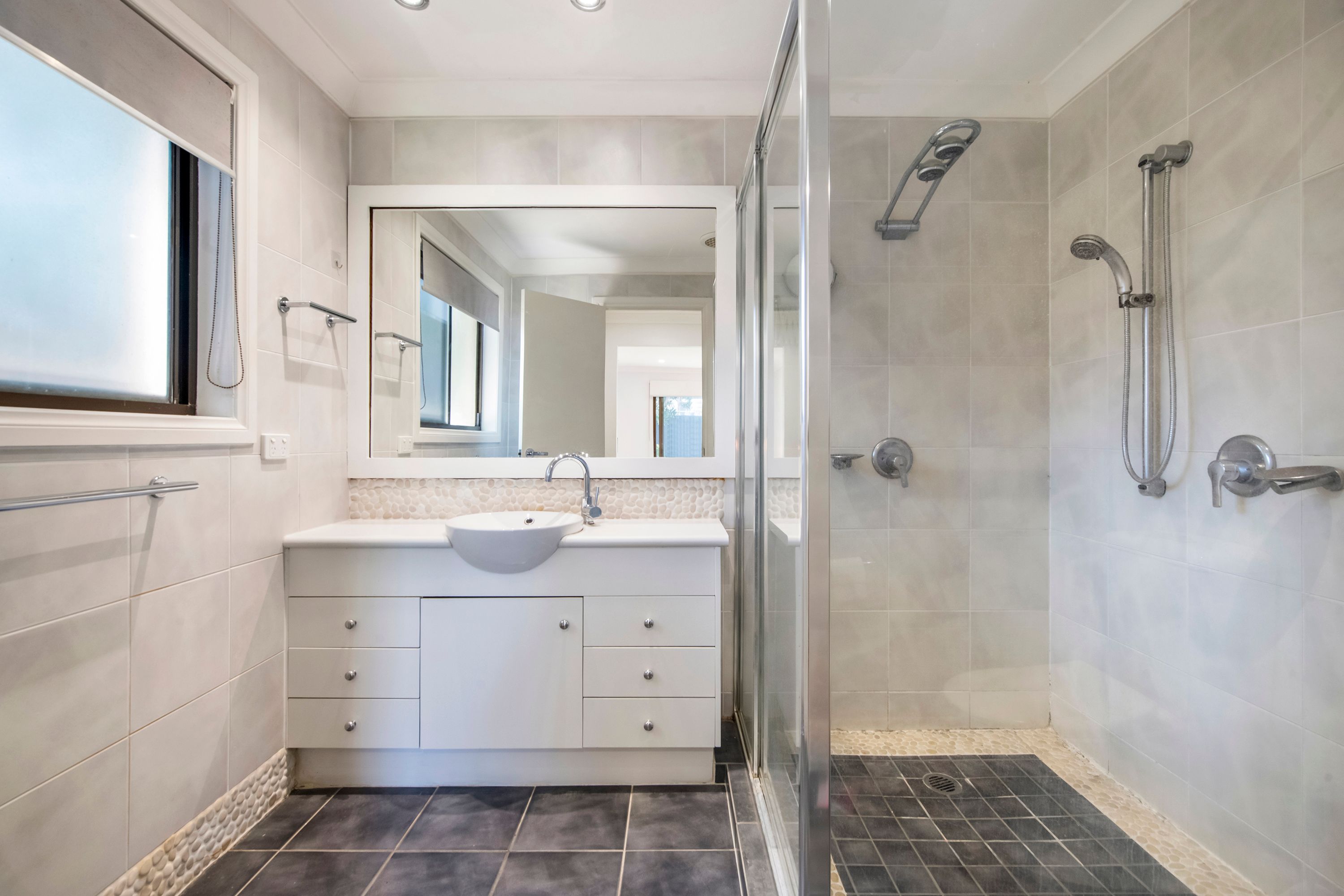 15 Forster Avenue — photo 9 of 11