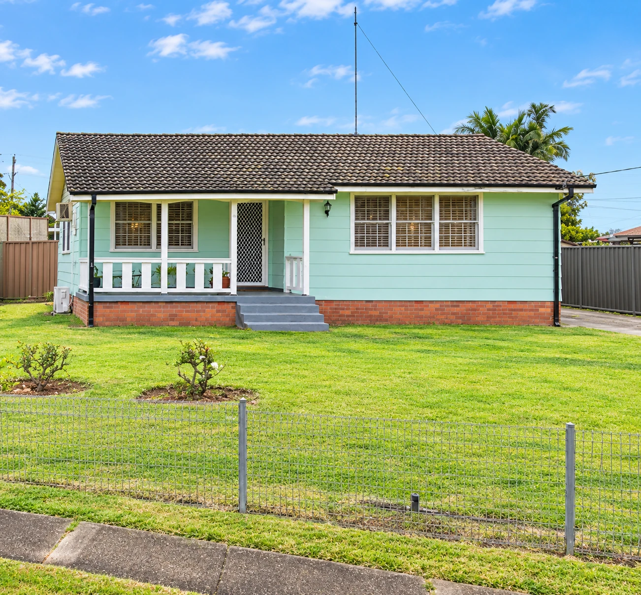15 Riddell Crescent, Blackett, NSW 2770