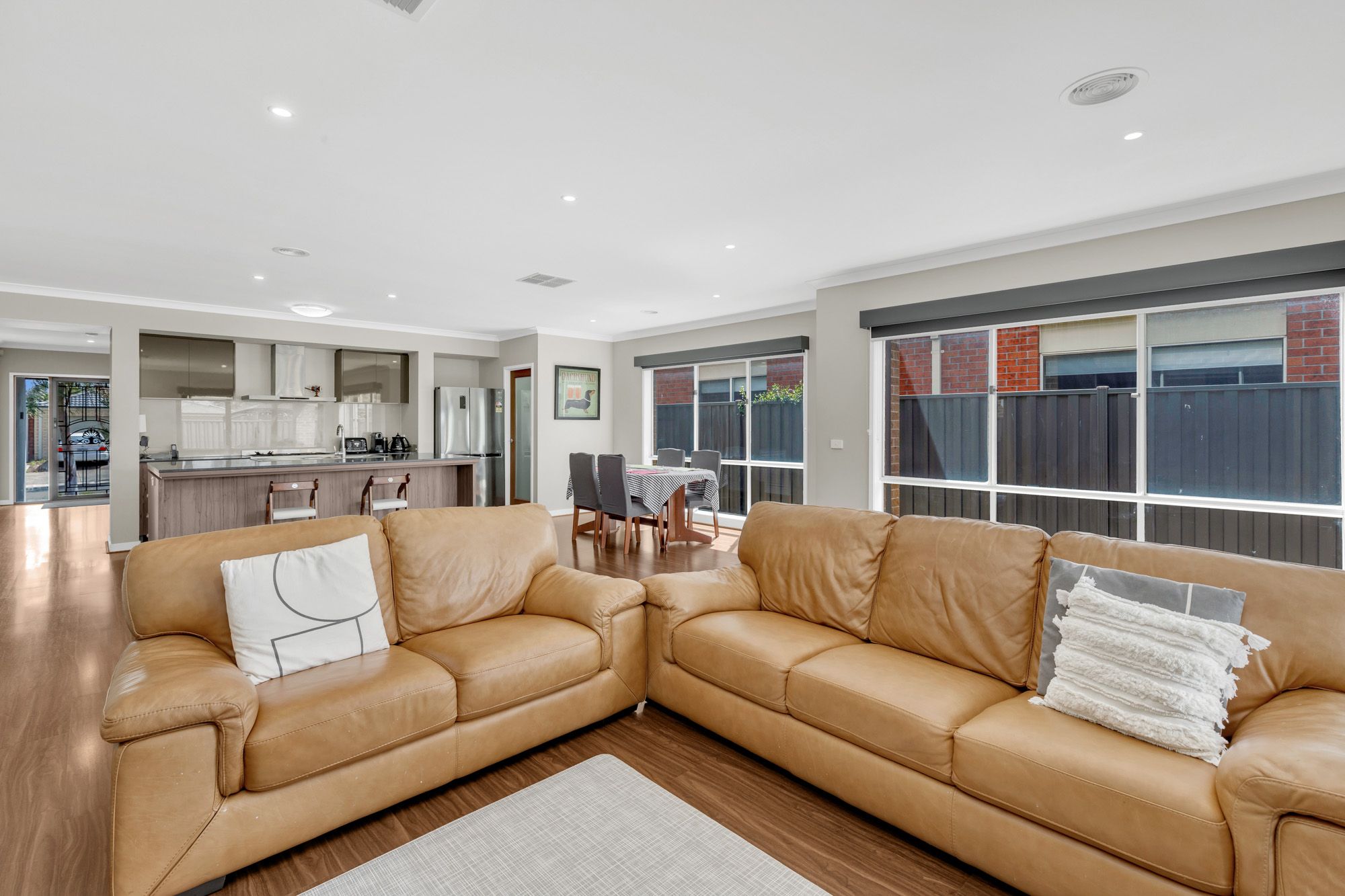 15 Heathcote Road, MANOR LAKES, VIC 3024
