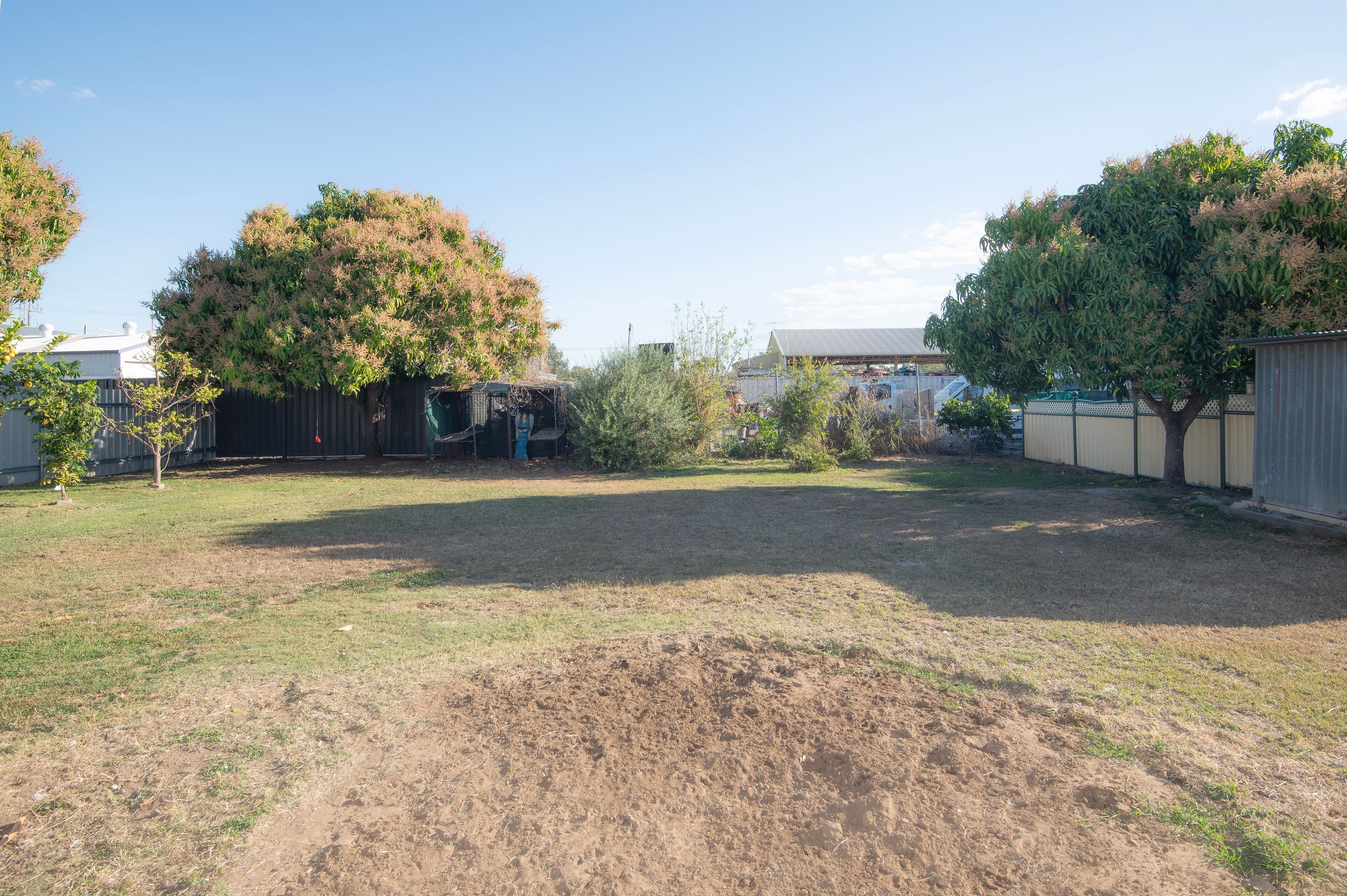147 Kariboe Street — photo 15 of 16