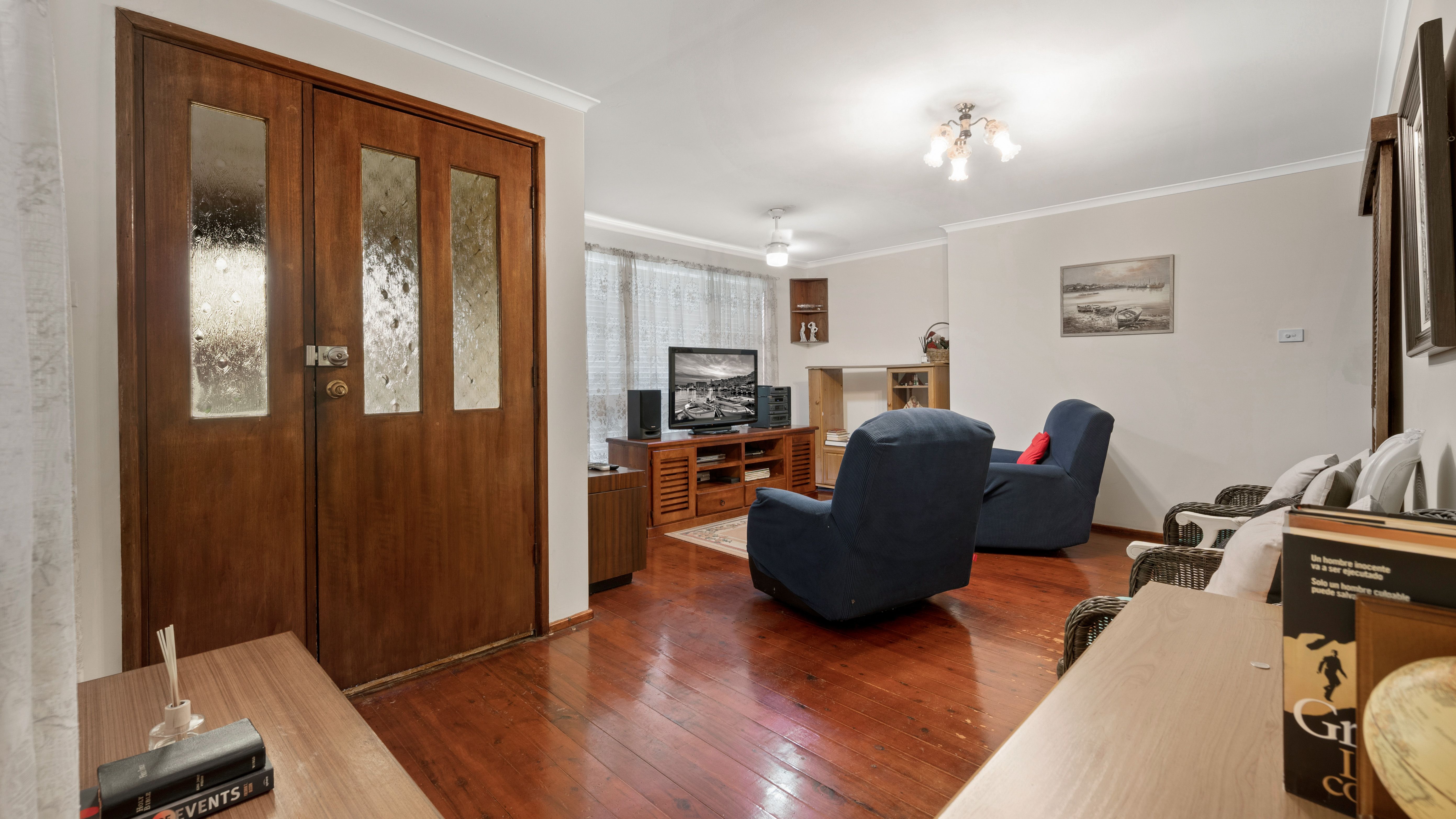 24 Lantana Street, Macquarie Fields, NSW 2564