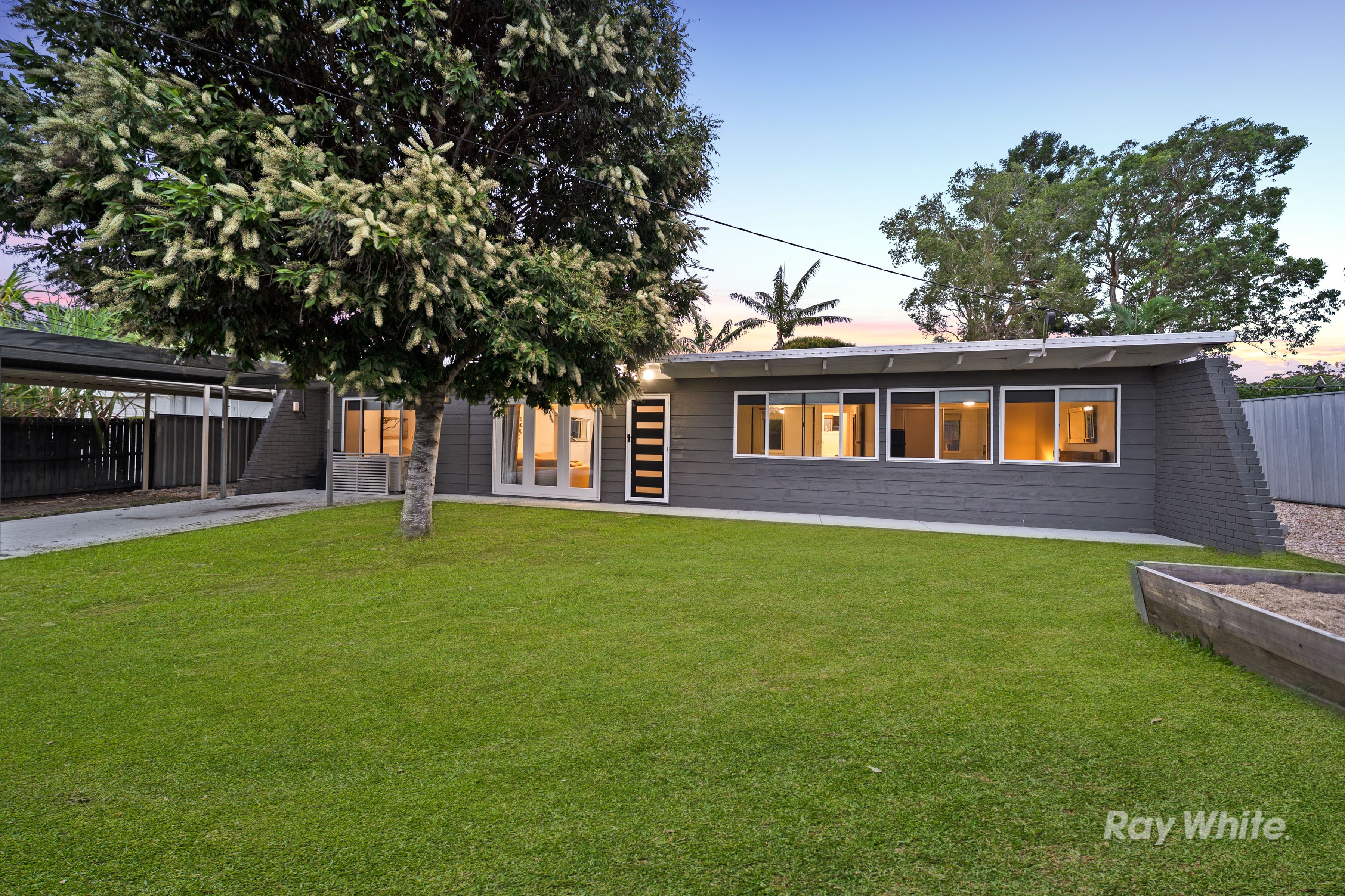 821 Wembley Road, Browns Plains, QLD 4118