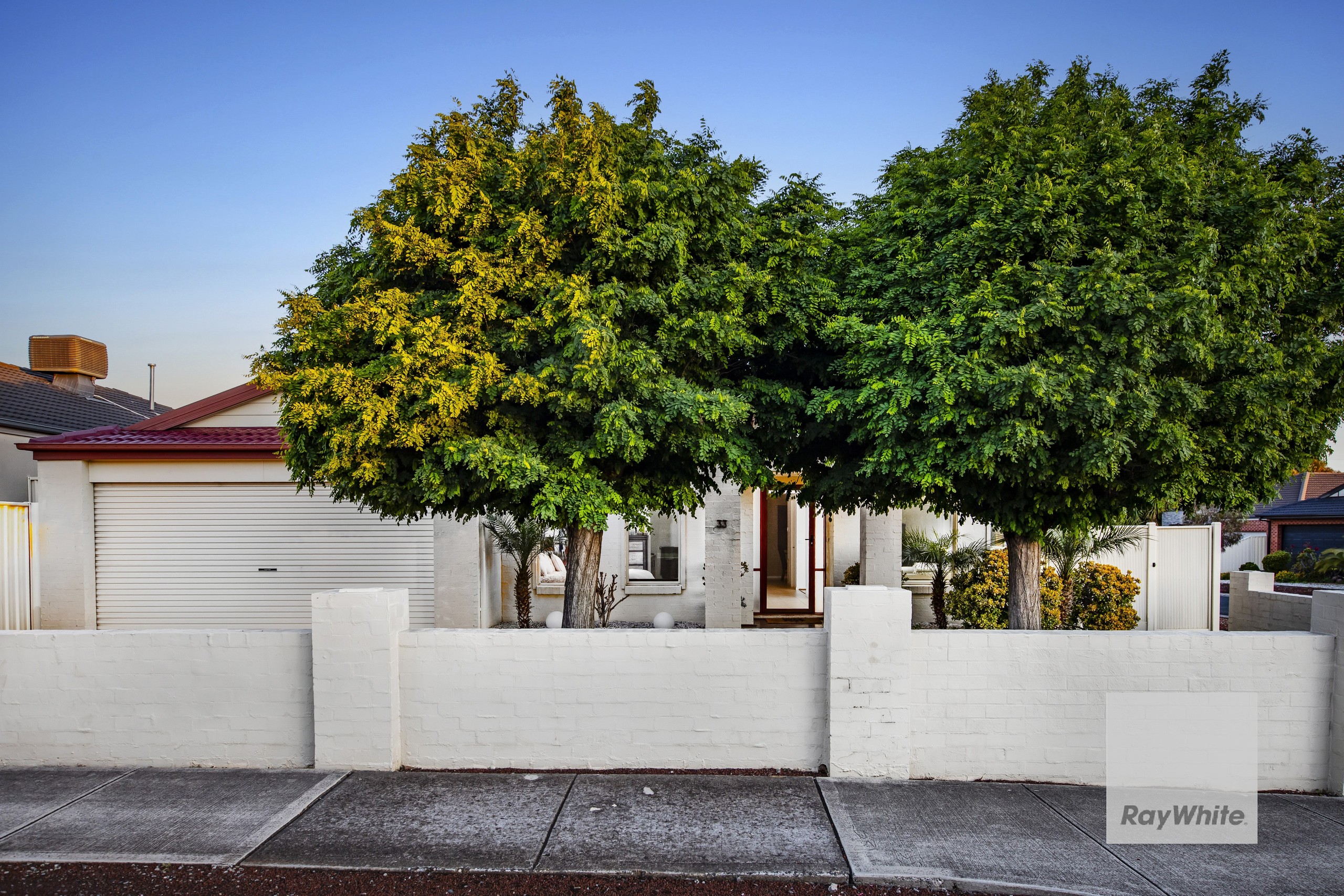 33 Nepean Way, Taylors Hill, VIC 3037