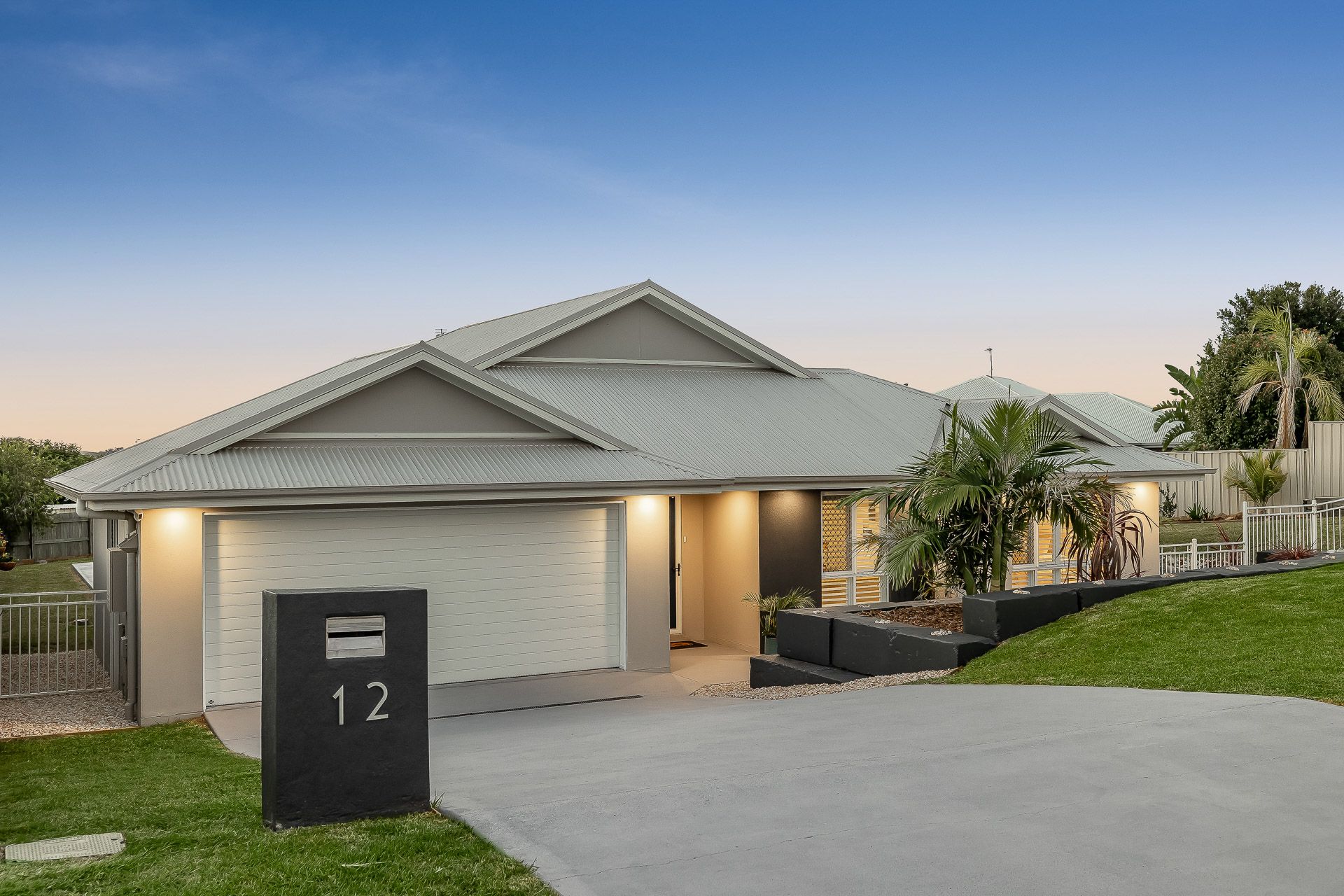 12 Pelling Court, Westbrook, QLD 4350