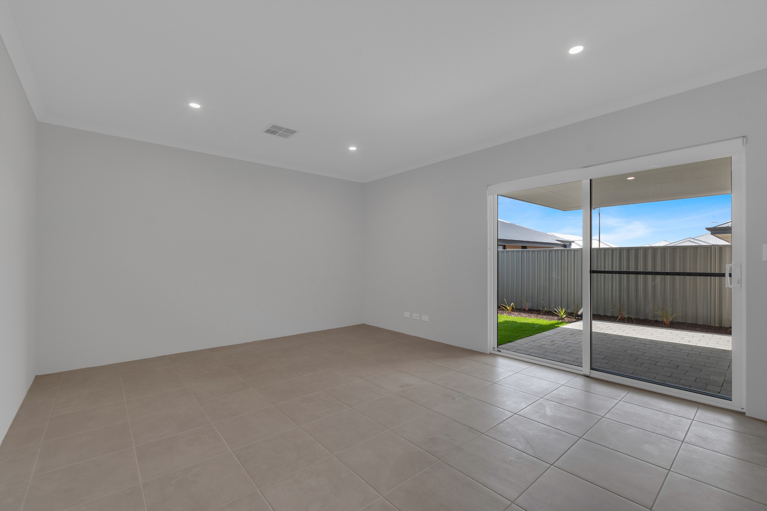 4 Yeeda Way, South Yunderup, WA 6208