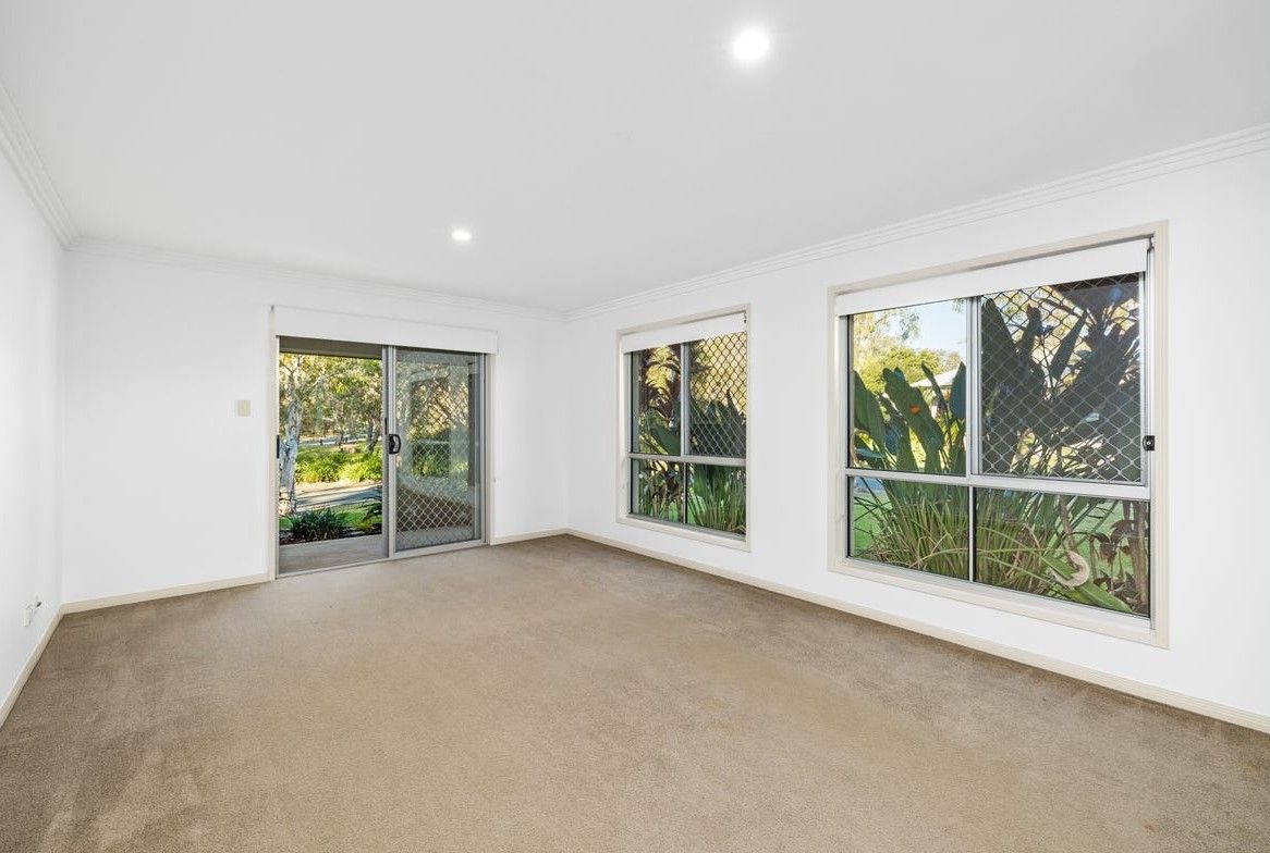 17 Slipstream Road — photo 11 of 12