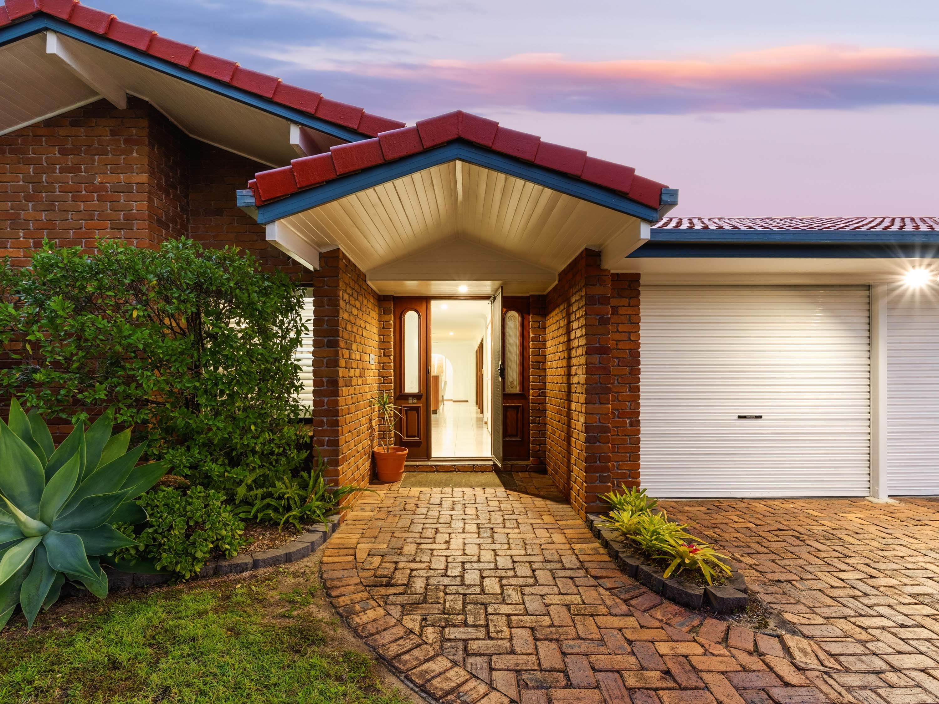 19 Eisenhower Street, Stretton, QLD 4116