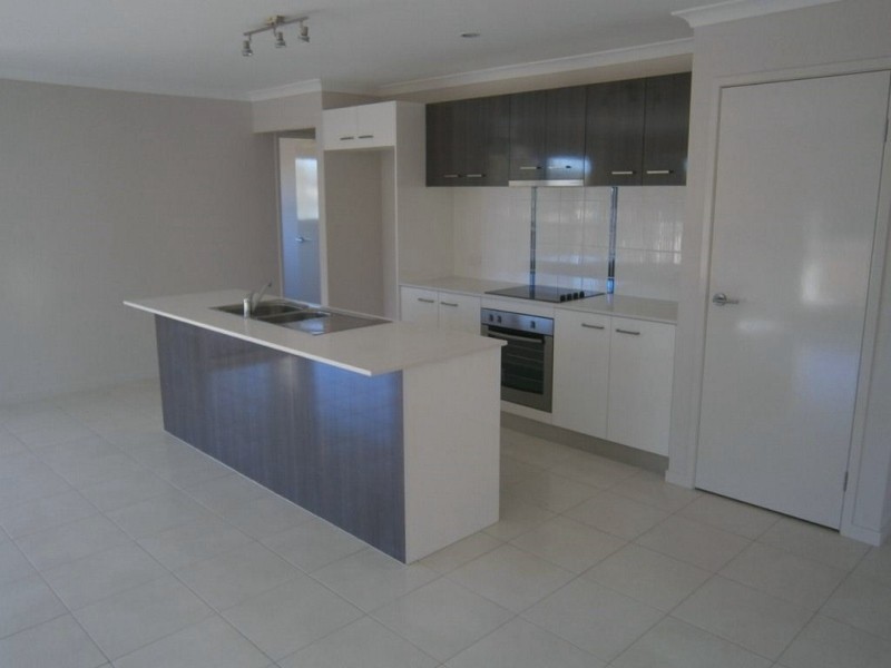 22 Brindabella Parade, New Auckland, QLD 4680