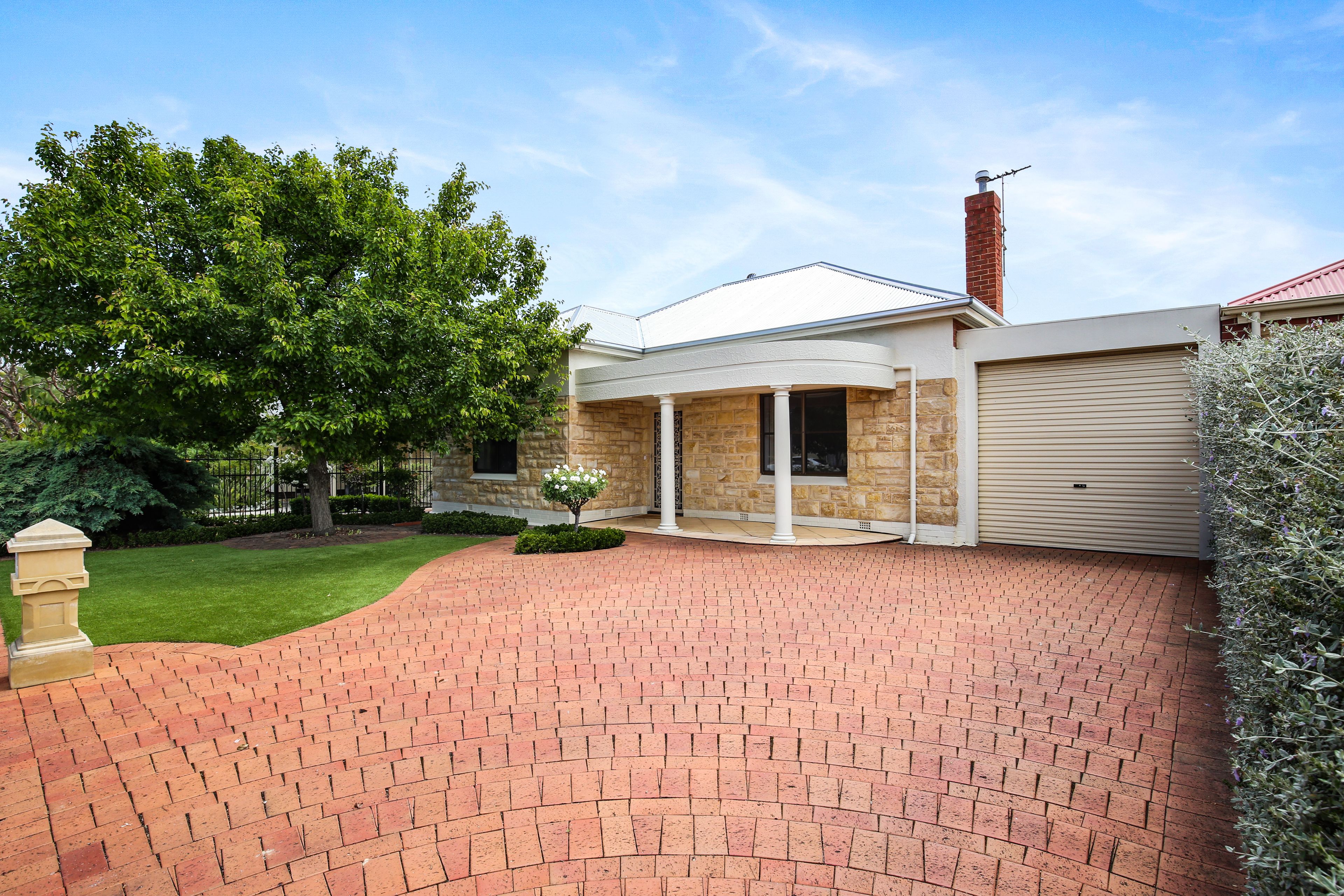 11 Victoria Street, Glandore, SA 5037