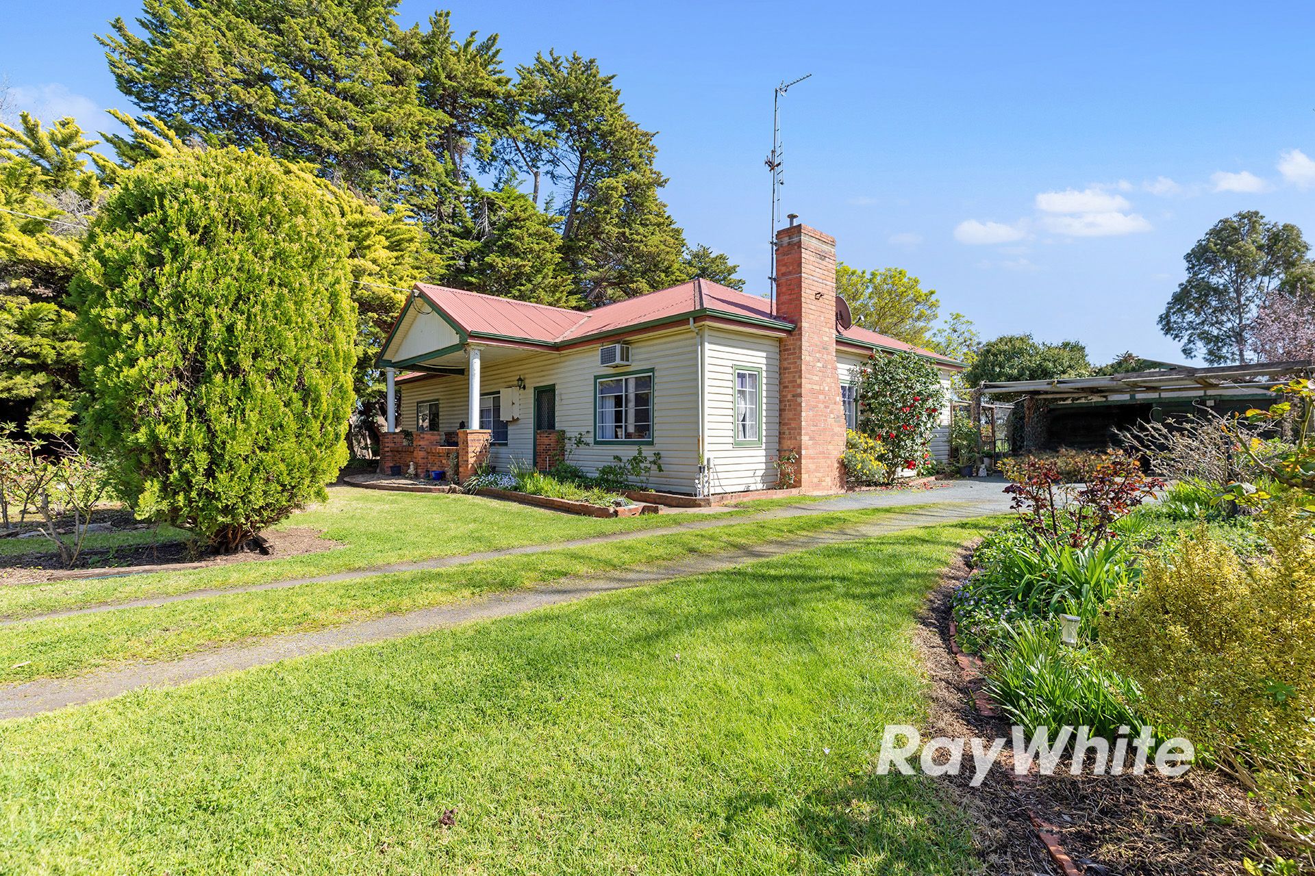 3739 Midland Highway — photo 4 of 29