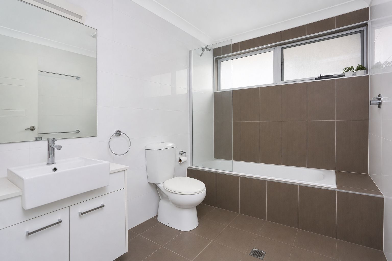 2/54B Binalong Road — photo 10 of 12
