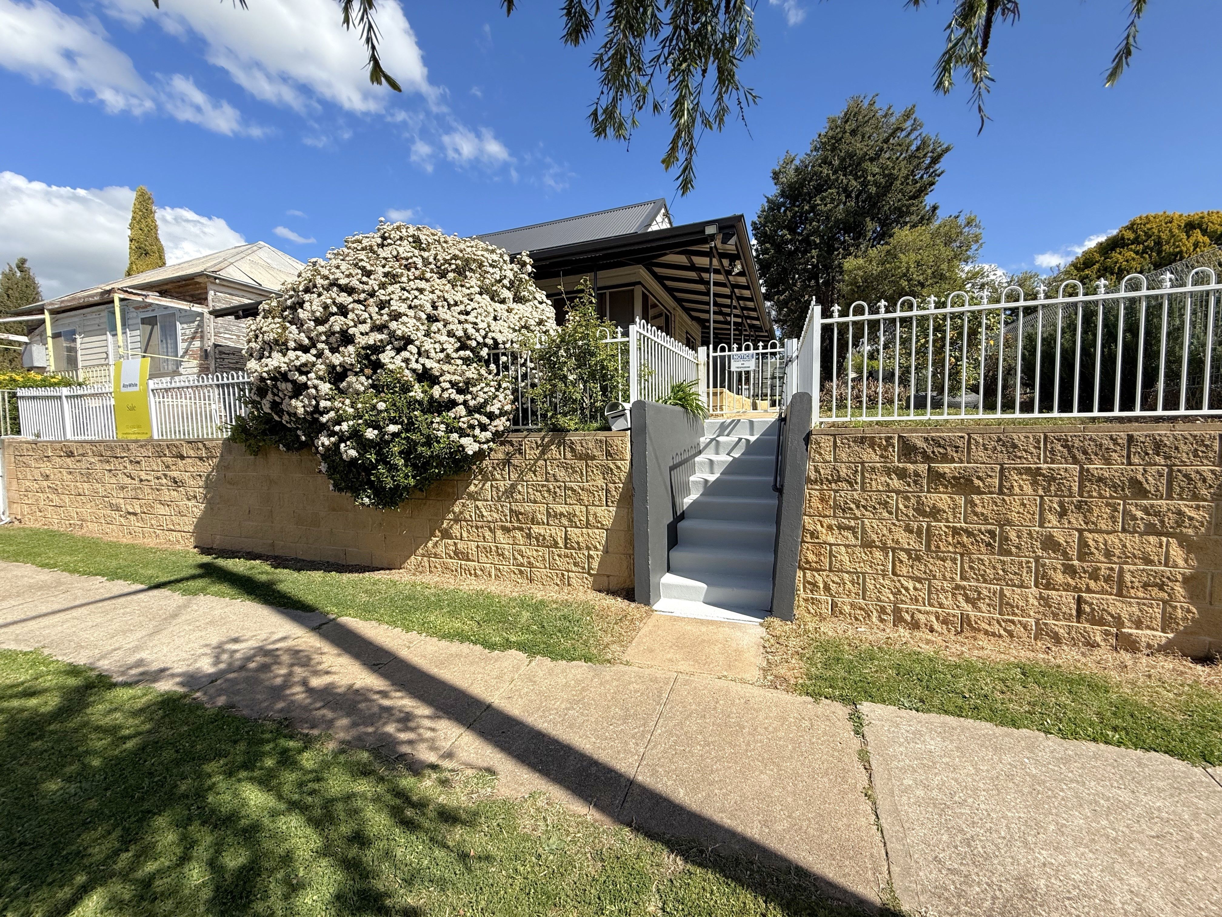 190 Albury Street, Harden, NSW 2587