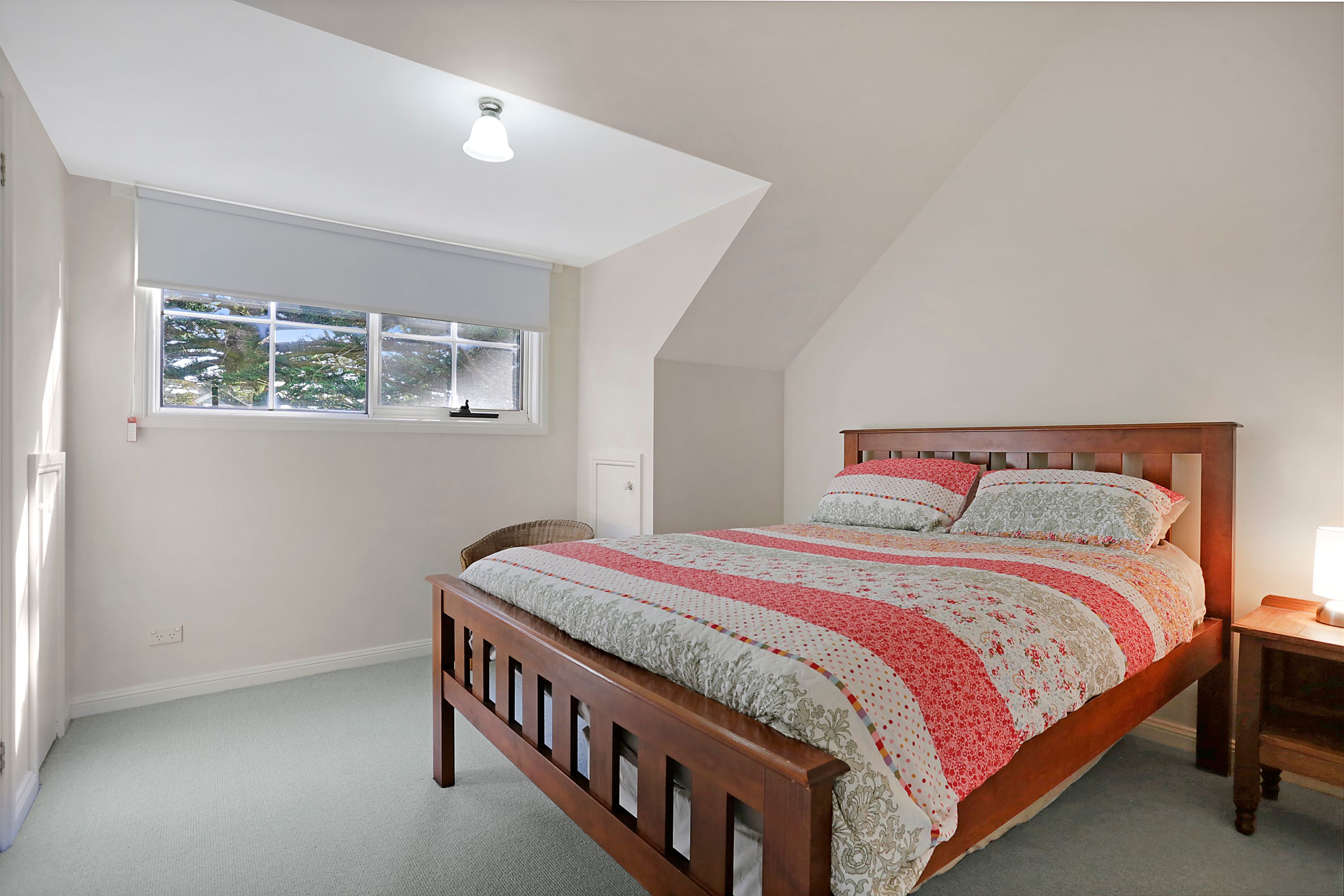 24 Pertobe Road — photo 9 of 12