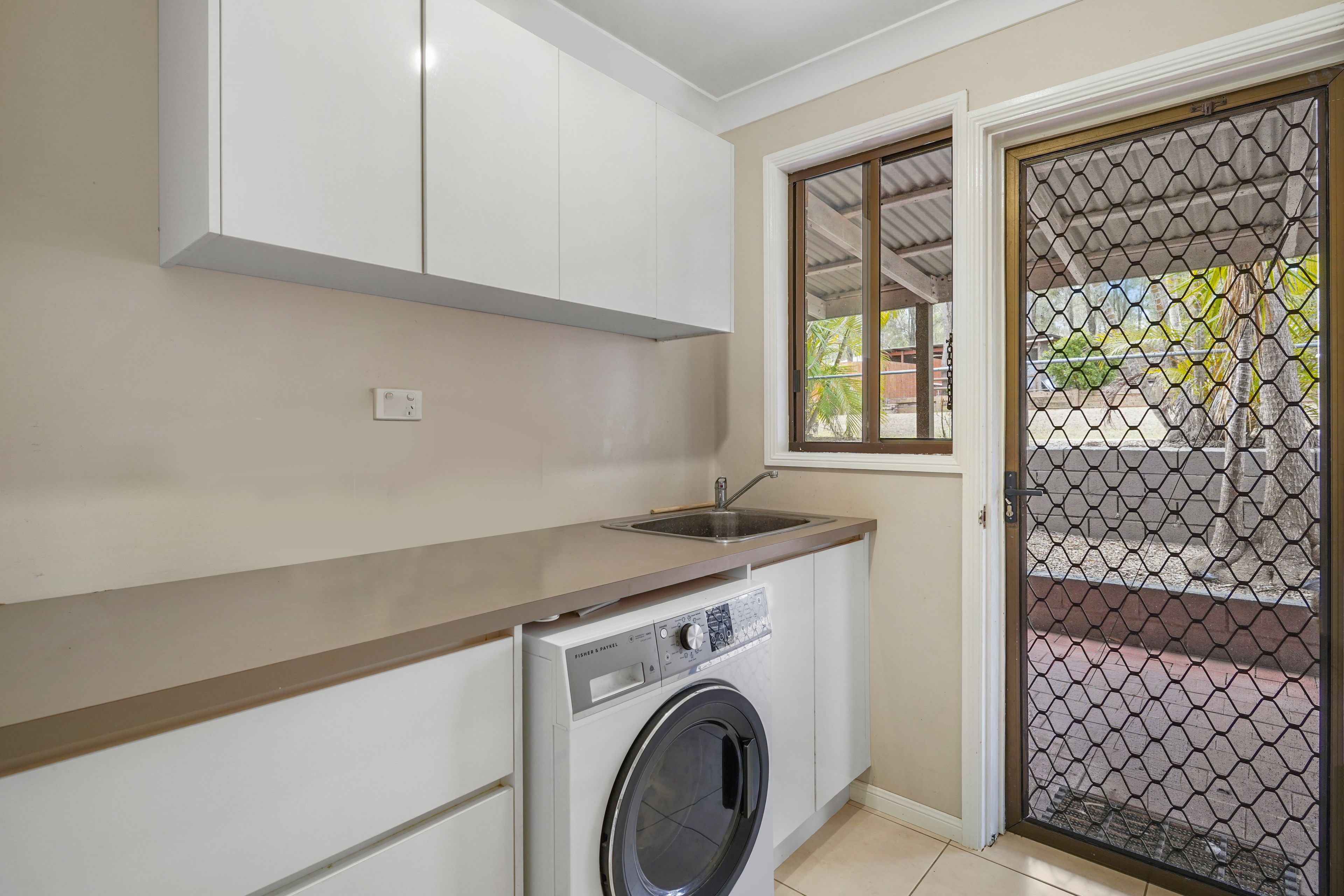 2741 Forest Hill Fernvale Road — photo 18 of 27