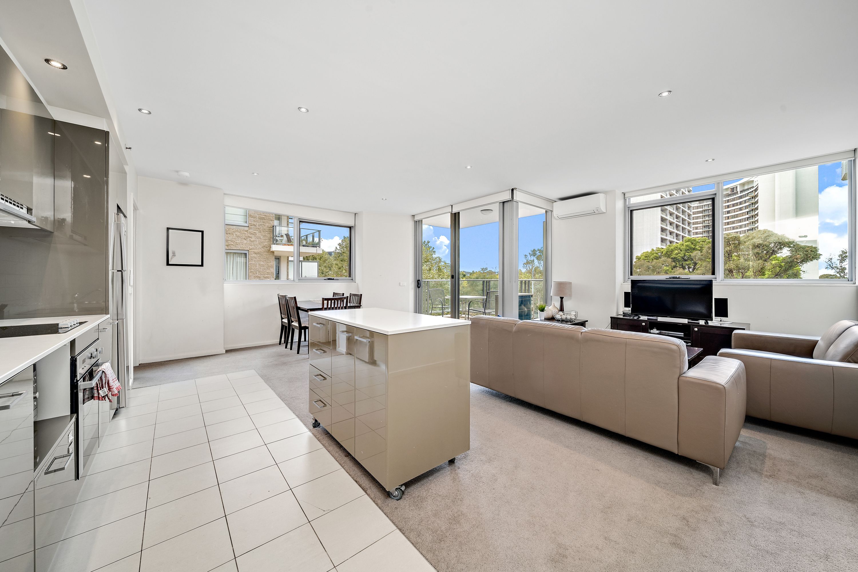 17/2 Edinburgh Avenue, City, ACT 2601