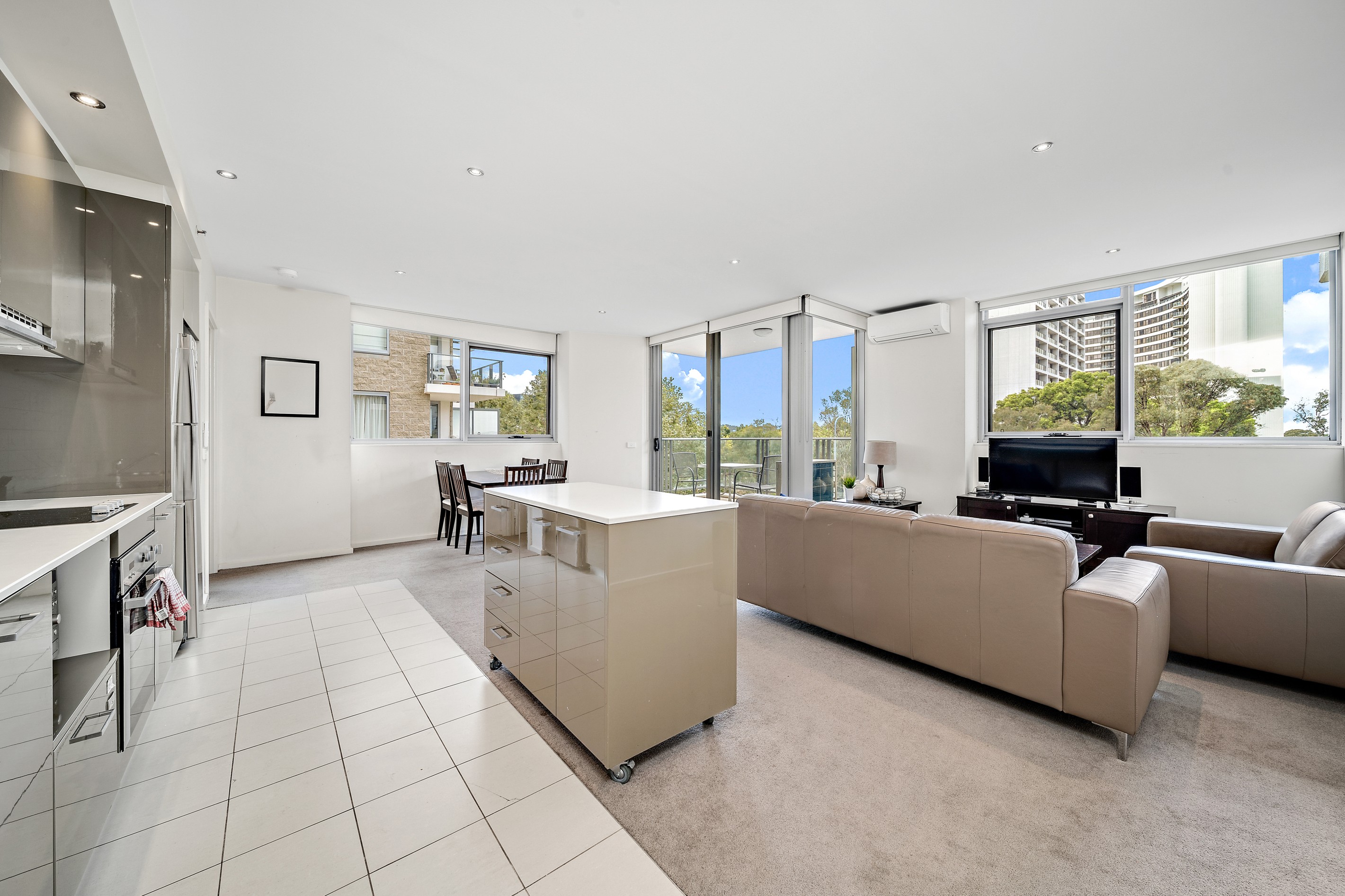 17/2 Edinburgh Avenue, City, ACT 2601