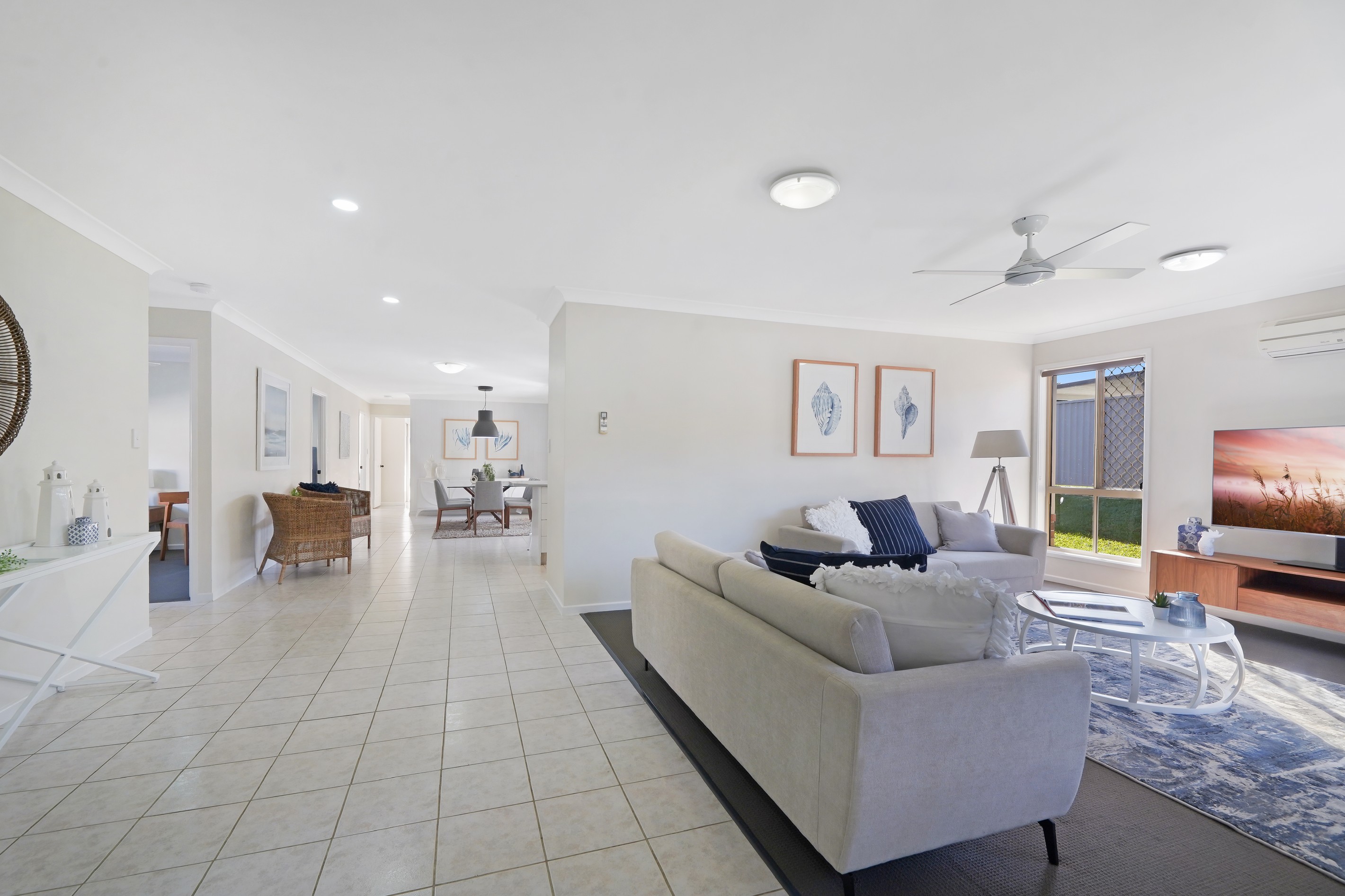 24 Queen Charlotte Court, Mudgeeraba, QLD 4213