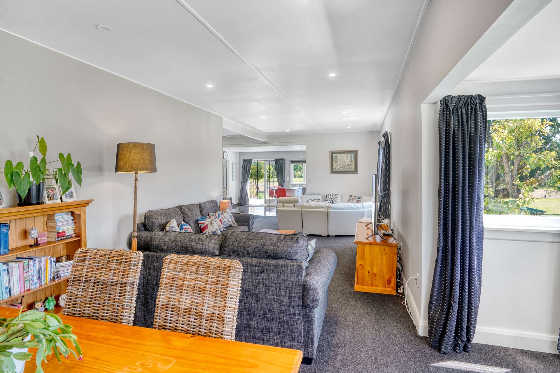 1169 Karaka Road photo 8