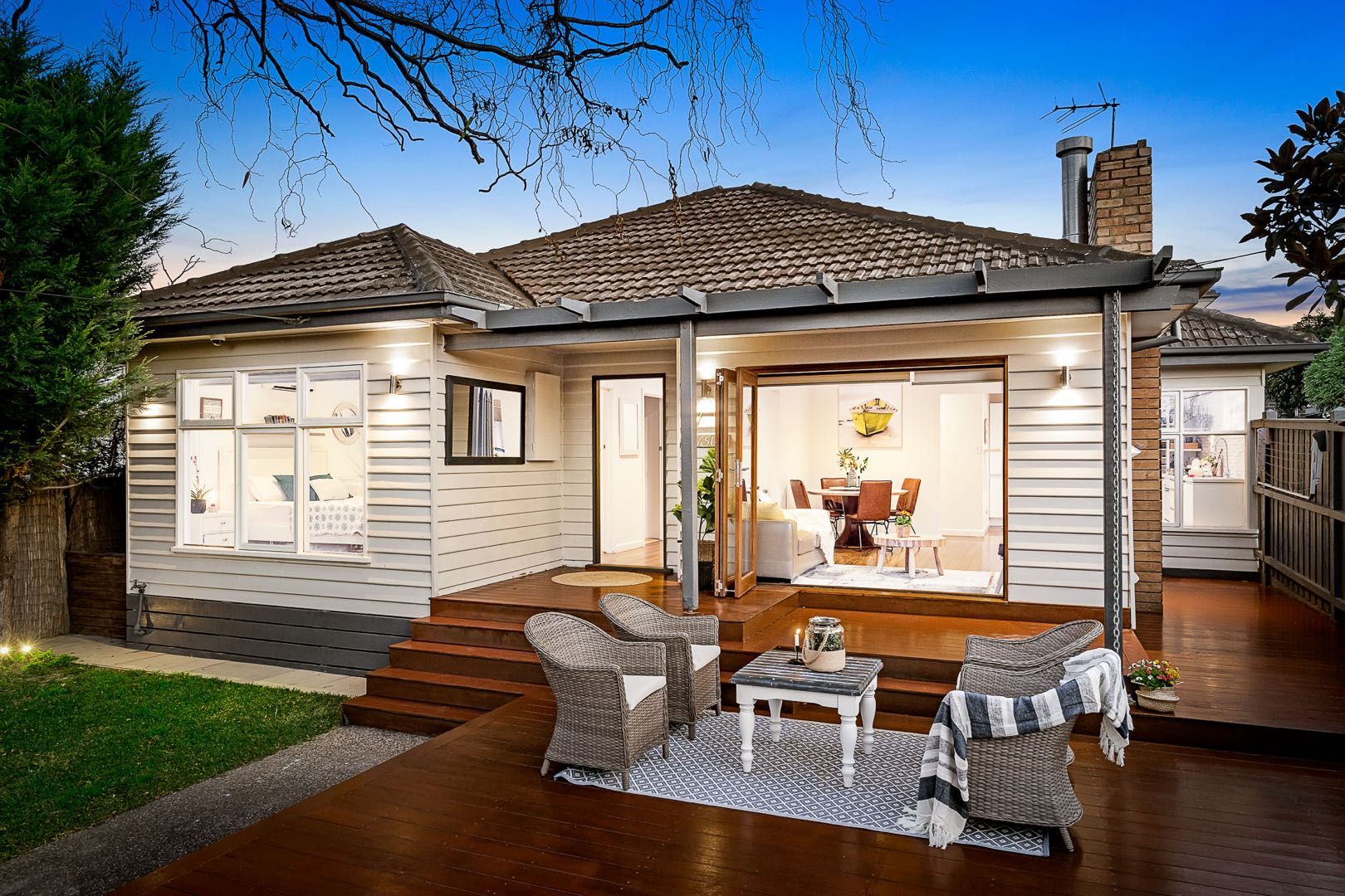 12 Hastings Avenue, Blackburn South VIC 3130