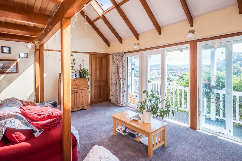 12 Tannadyce Street, Strathmore, Wellington City