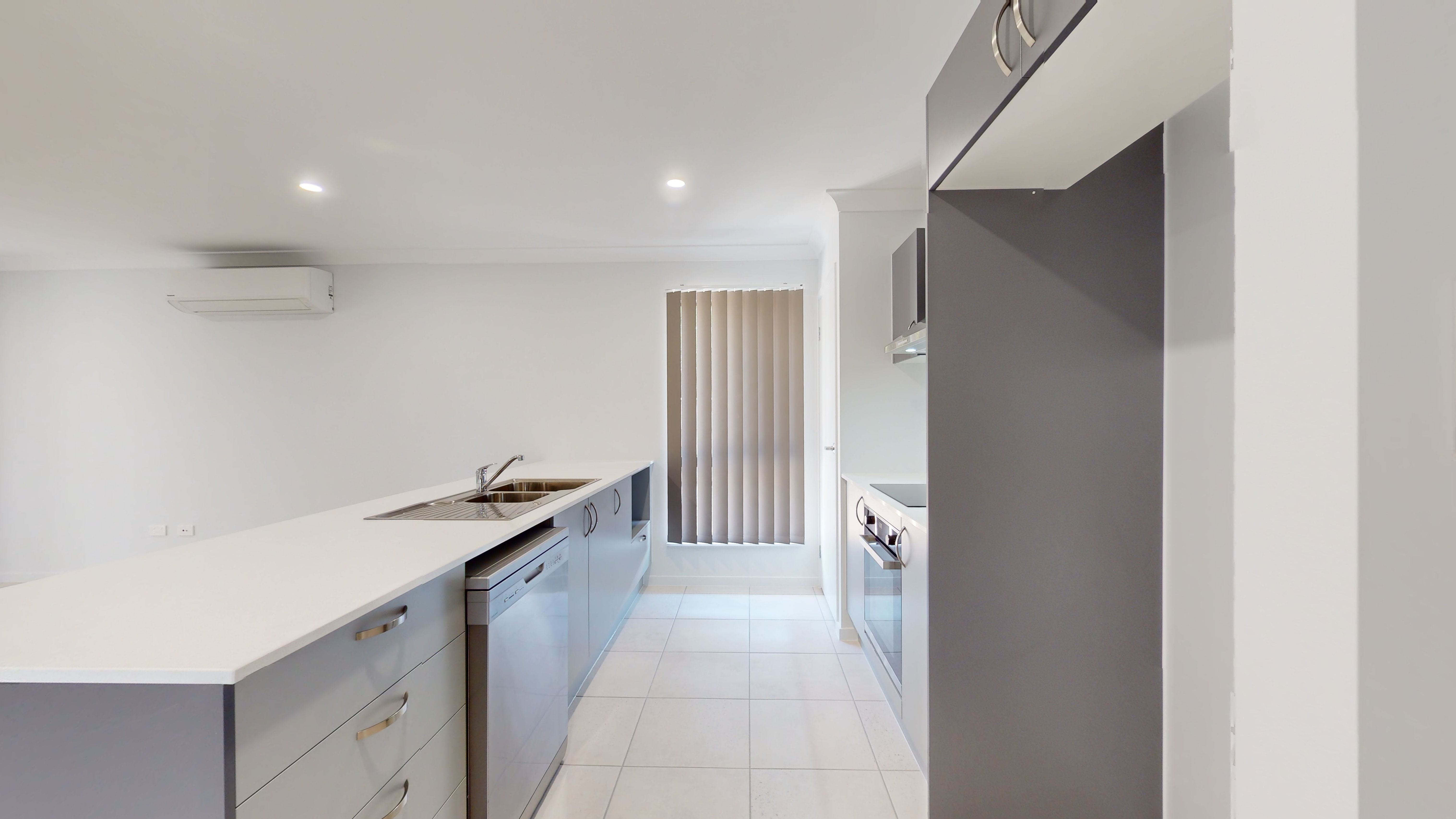 2 Summerset Drive, Mount Louisa, QLD 4814