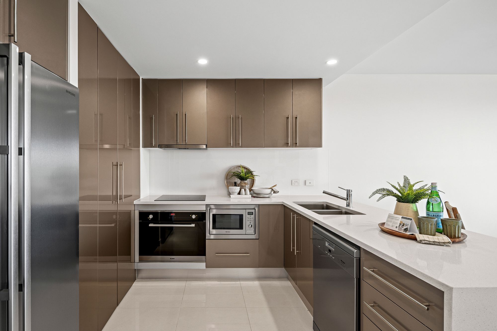 17/3046 Quay South Drive — photo 14 of 30
